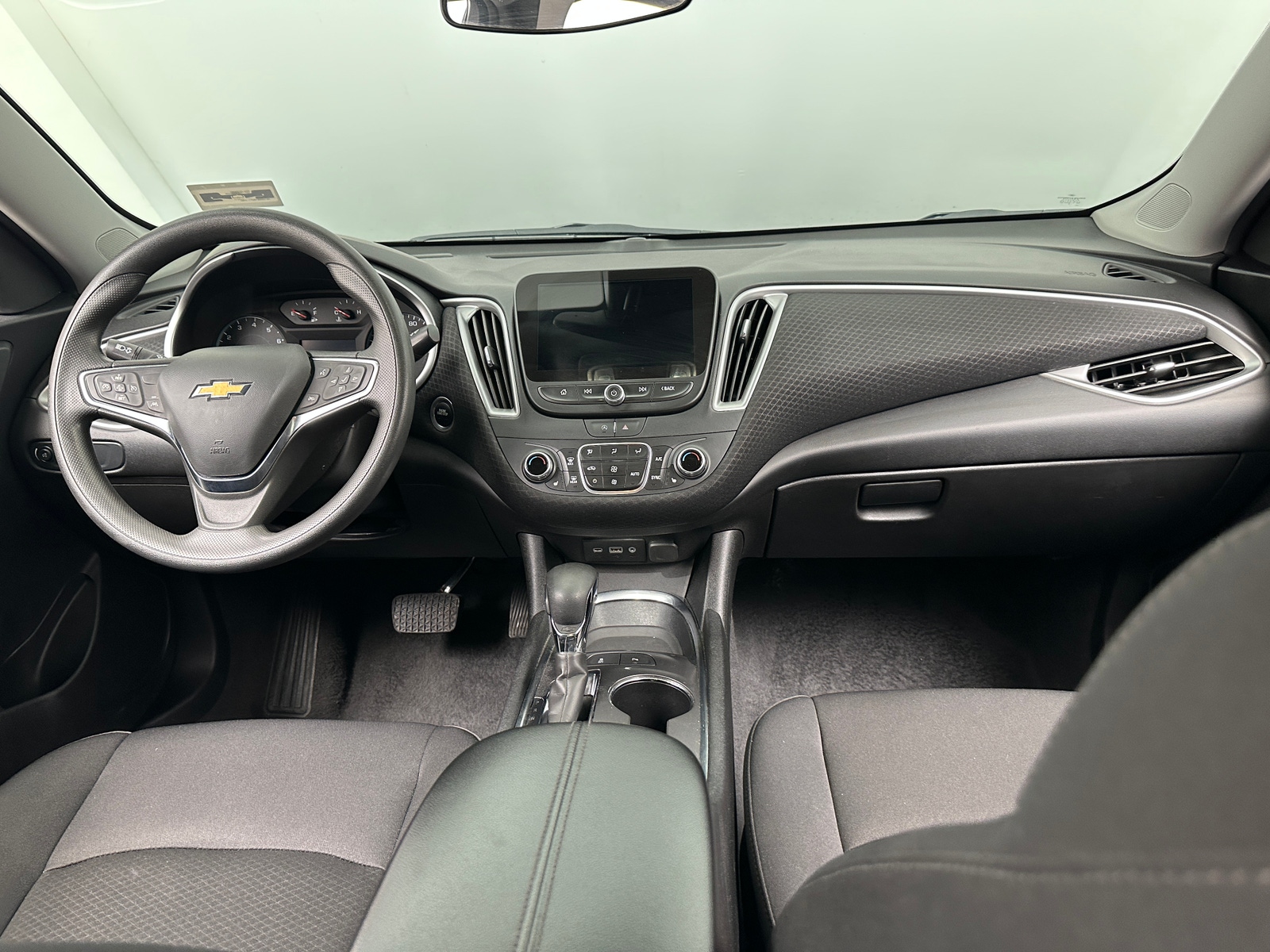 Thumbnail: 2025 Chevrolet Malibu - 3