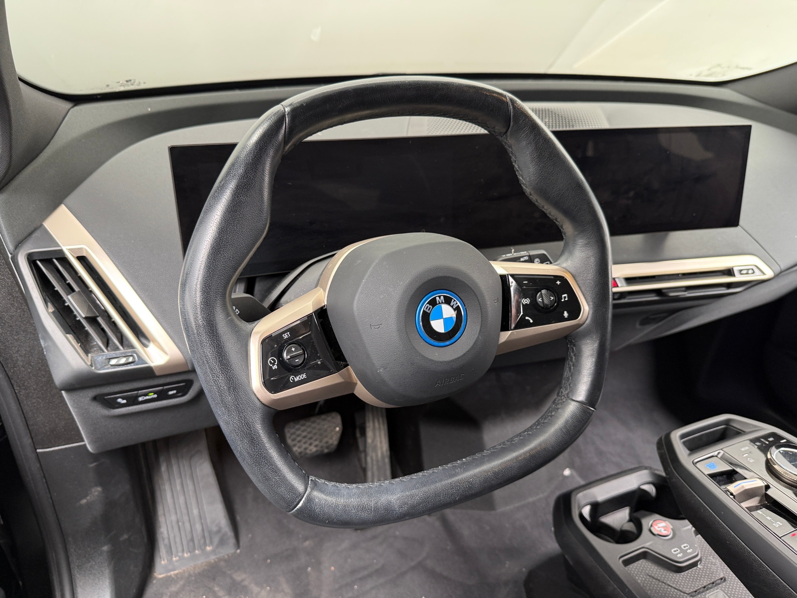 Thumbnail: 2024 BMW iX - 4