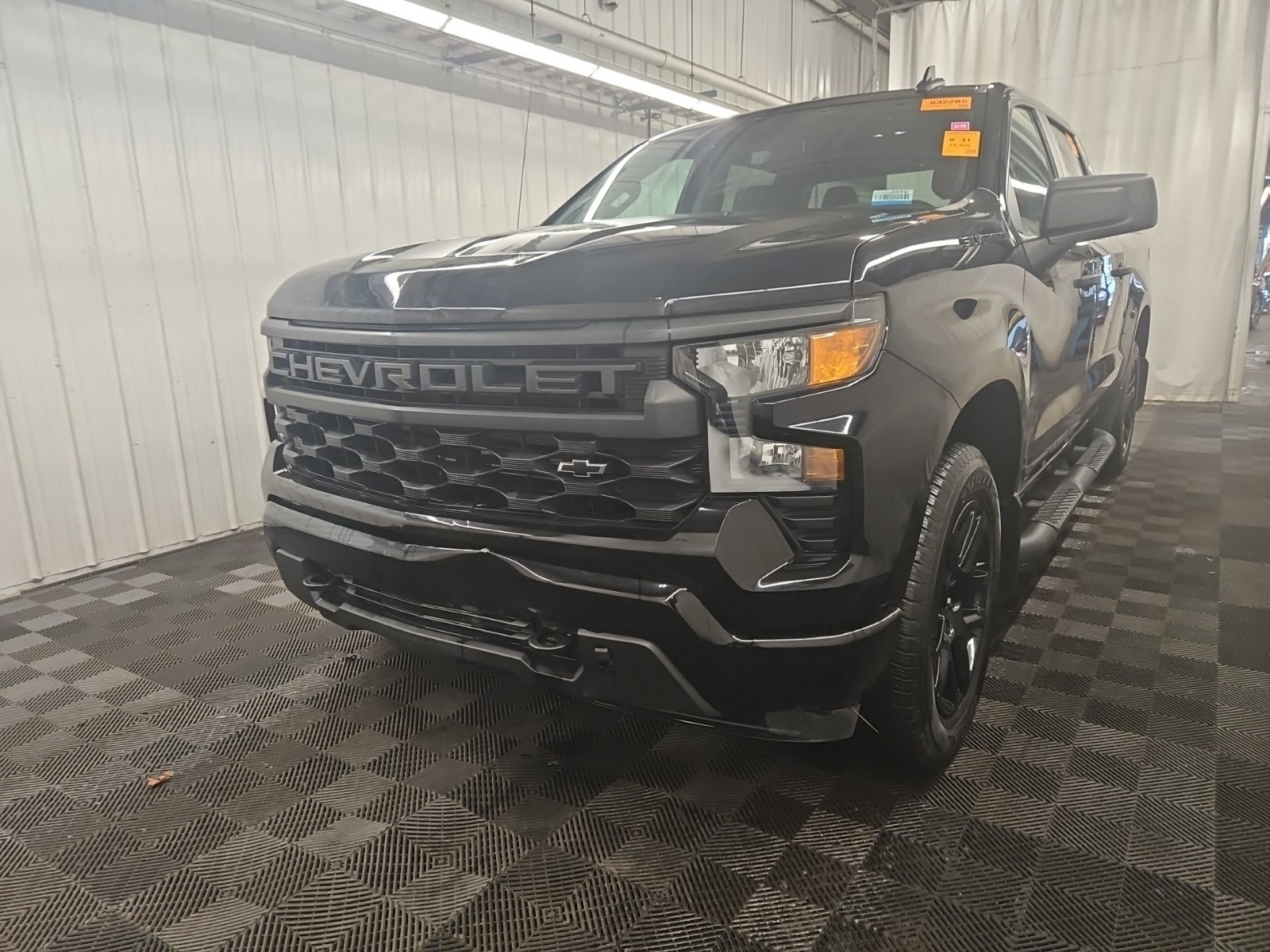 2023 Chevrolet Silverado 1500 4WD Crew Cab 147" Custom