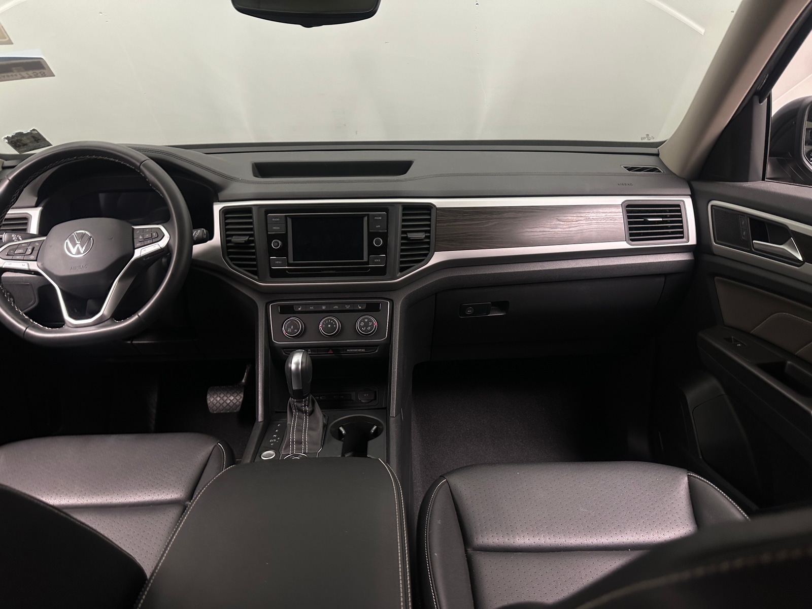 Thumbnail: 2023 Volkswagen Atlas - 2