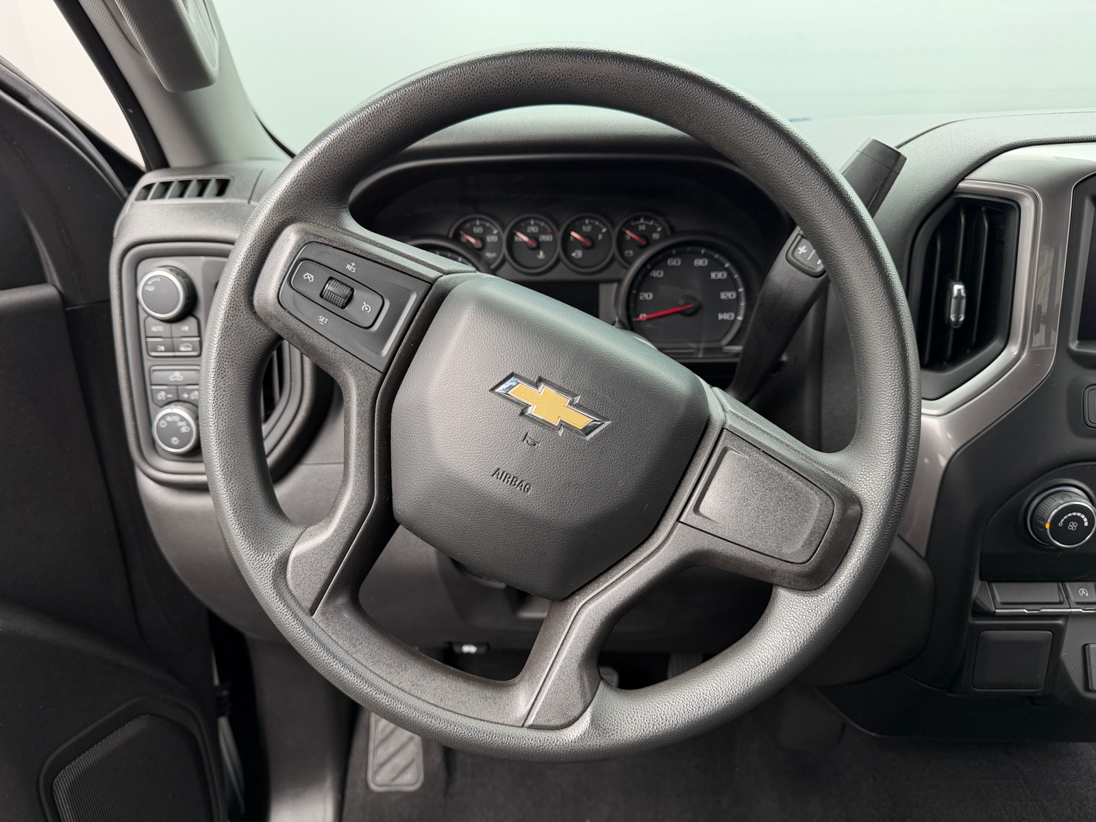 Thumbnail: 2020 Chevrolet Silverado 1500 - 5