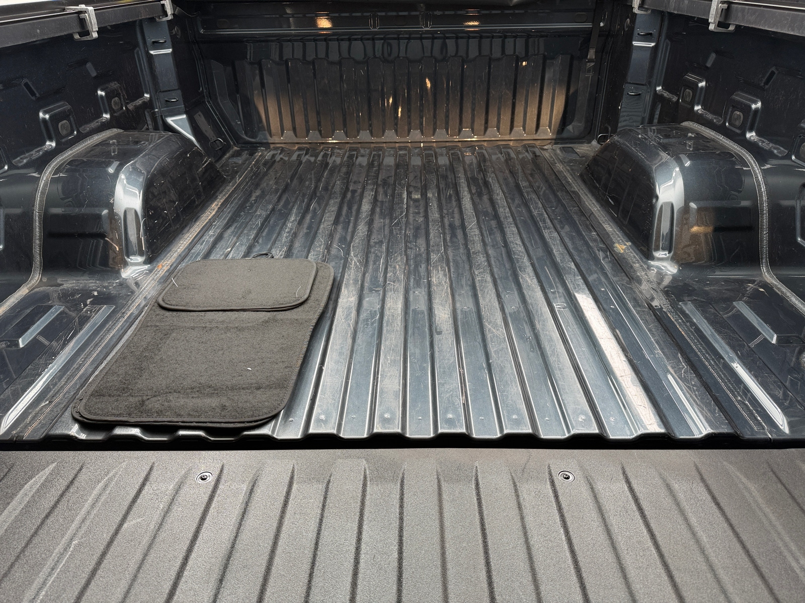 Thumbnail: 2020 Chevrolet Silverado 1500 - 7