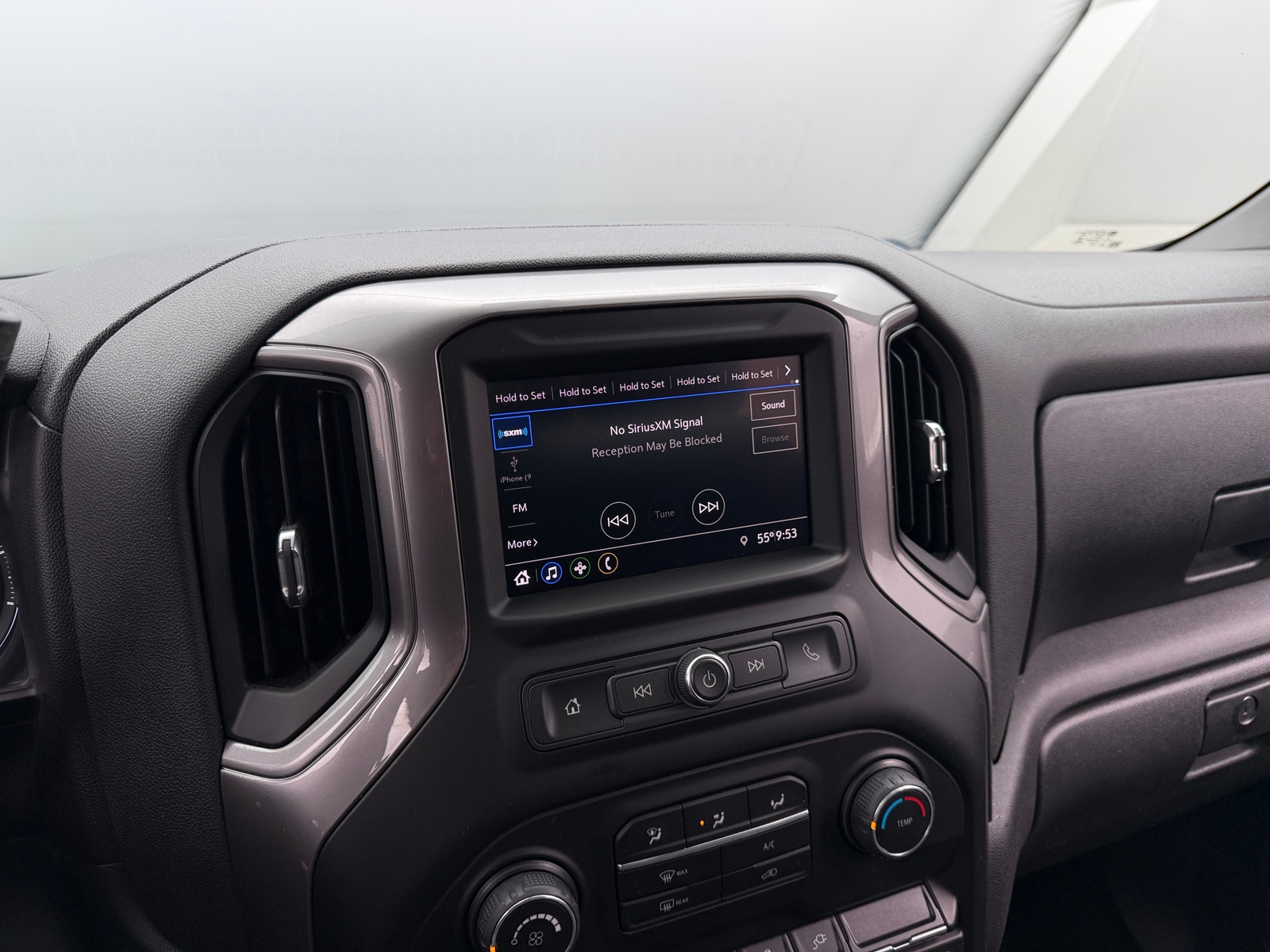 Thumbnail: 2020 Chevrolet Silverado 1500 - 4