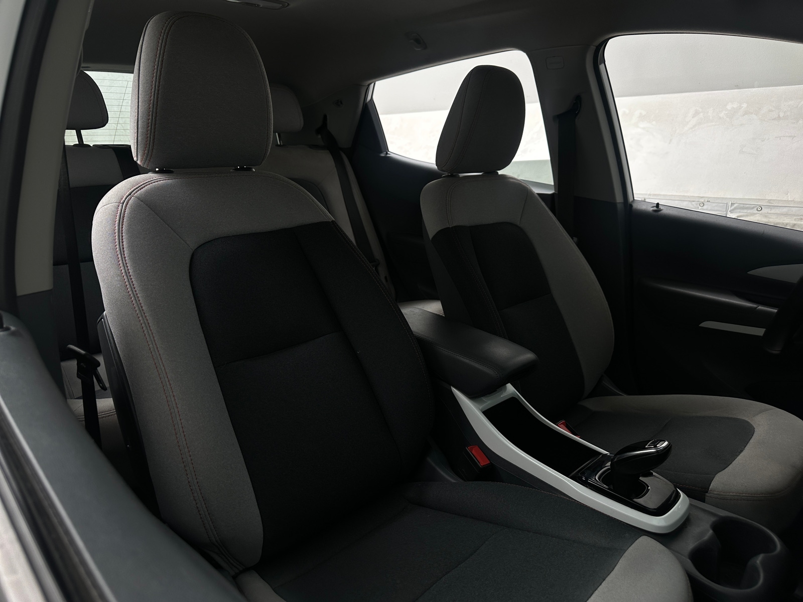 Thumbnail: 2021 Chevrolet Bolt EV - 2