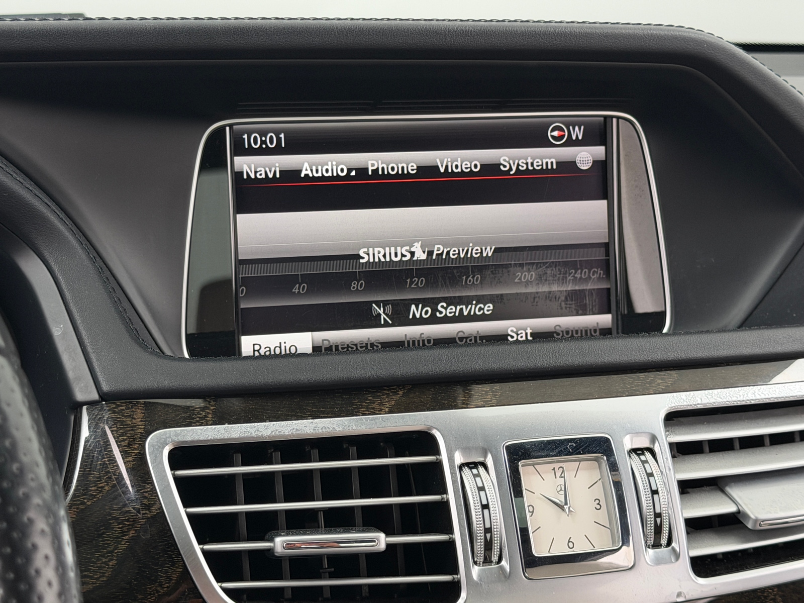 Thumbnail: 2015 Mercedes-Benz E-Class - 3