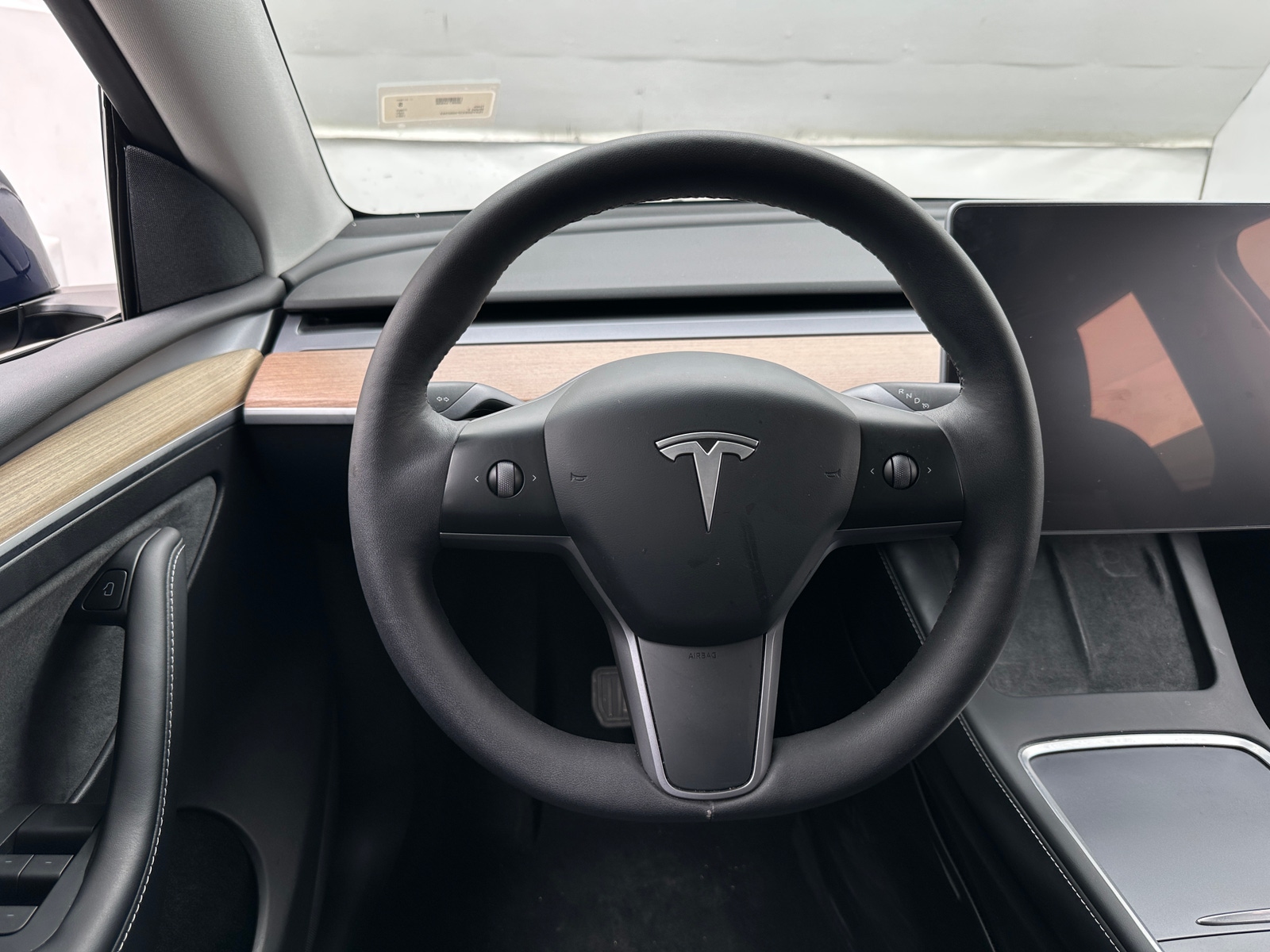 Thumbnail: 2023 Tesla Model Y - 4