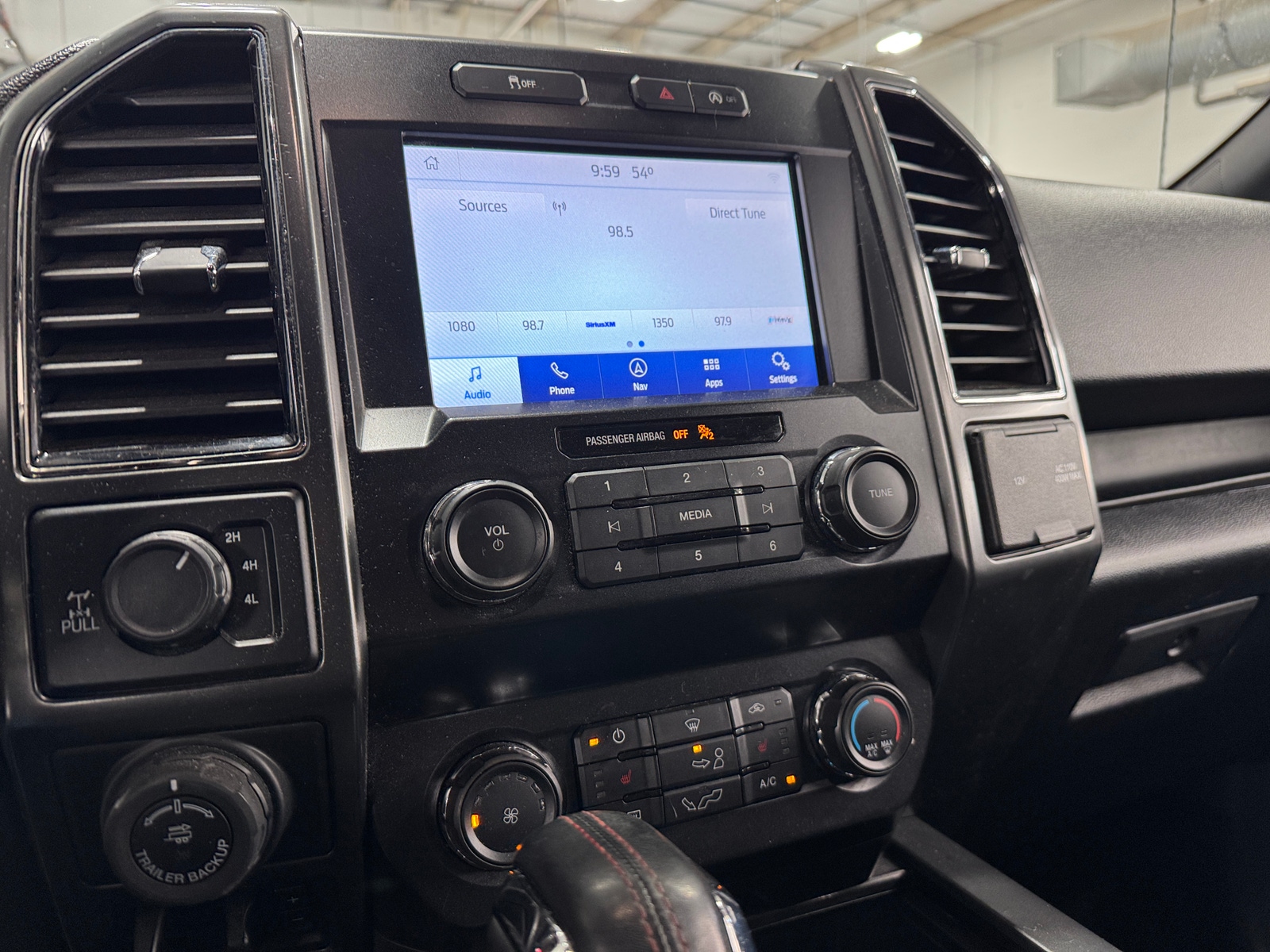 Thumbnail: 2019 Ford Econoline - 4