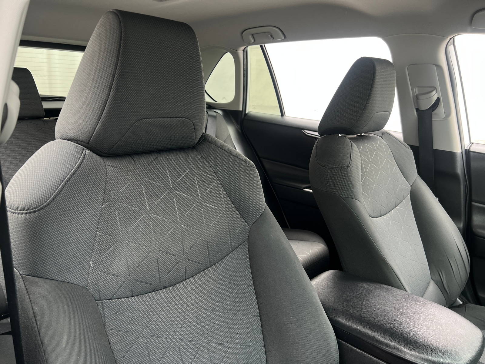 Thumbnail: 2020 Toyota RAV4 - 2