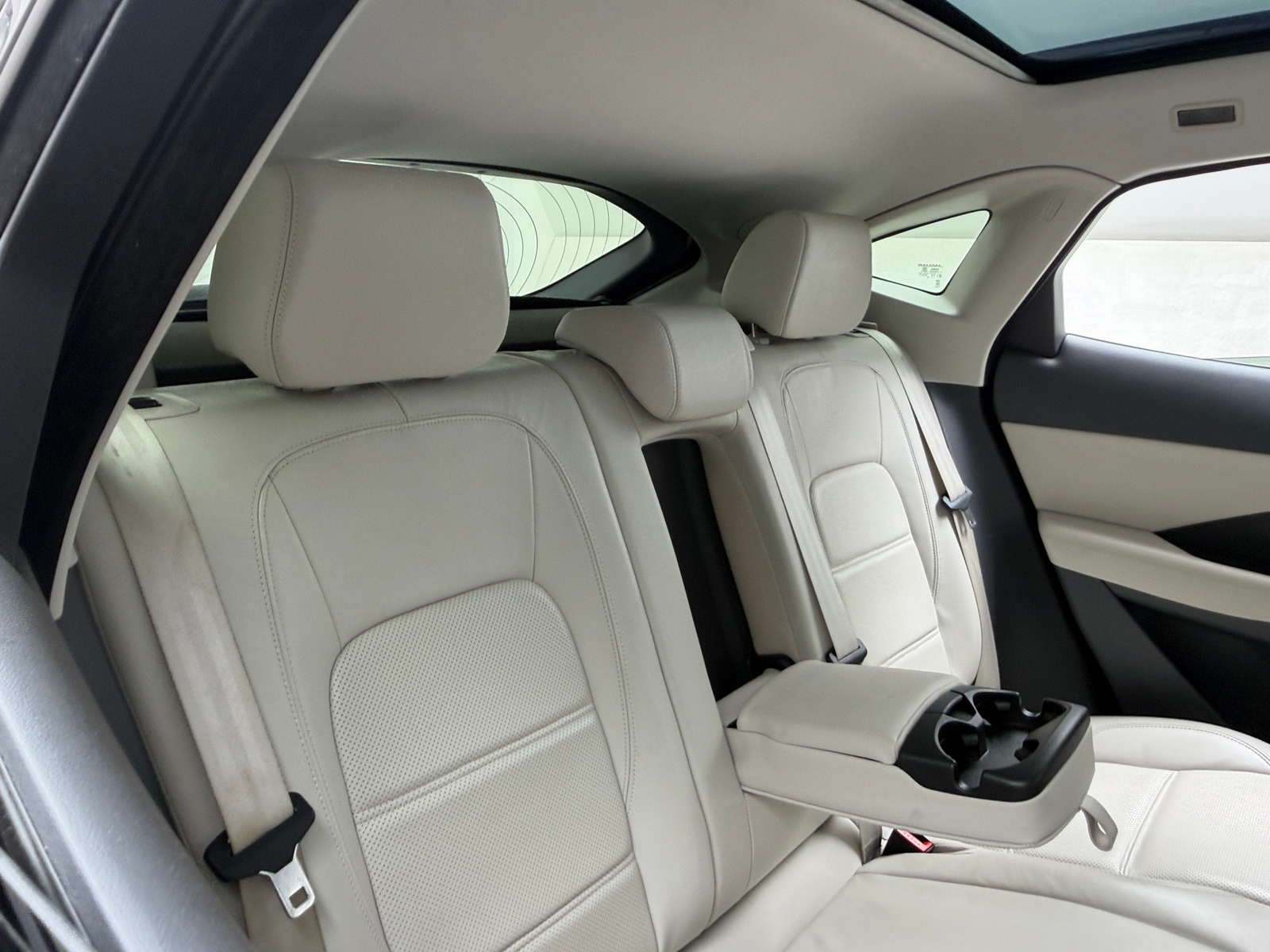 Thumbnail: 2019 Jaguar E-Pace - 5