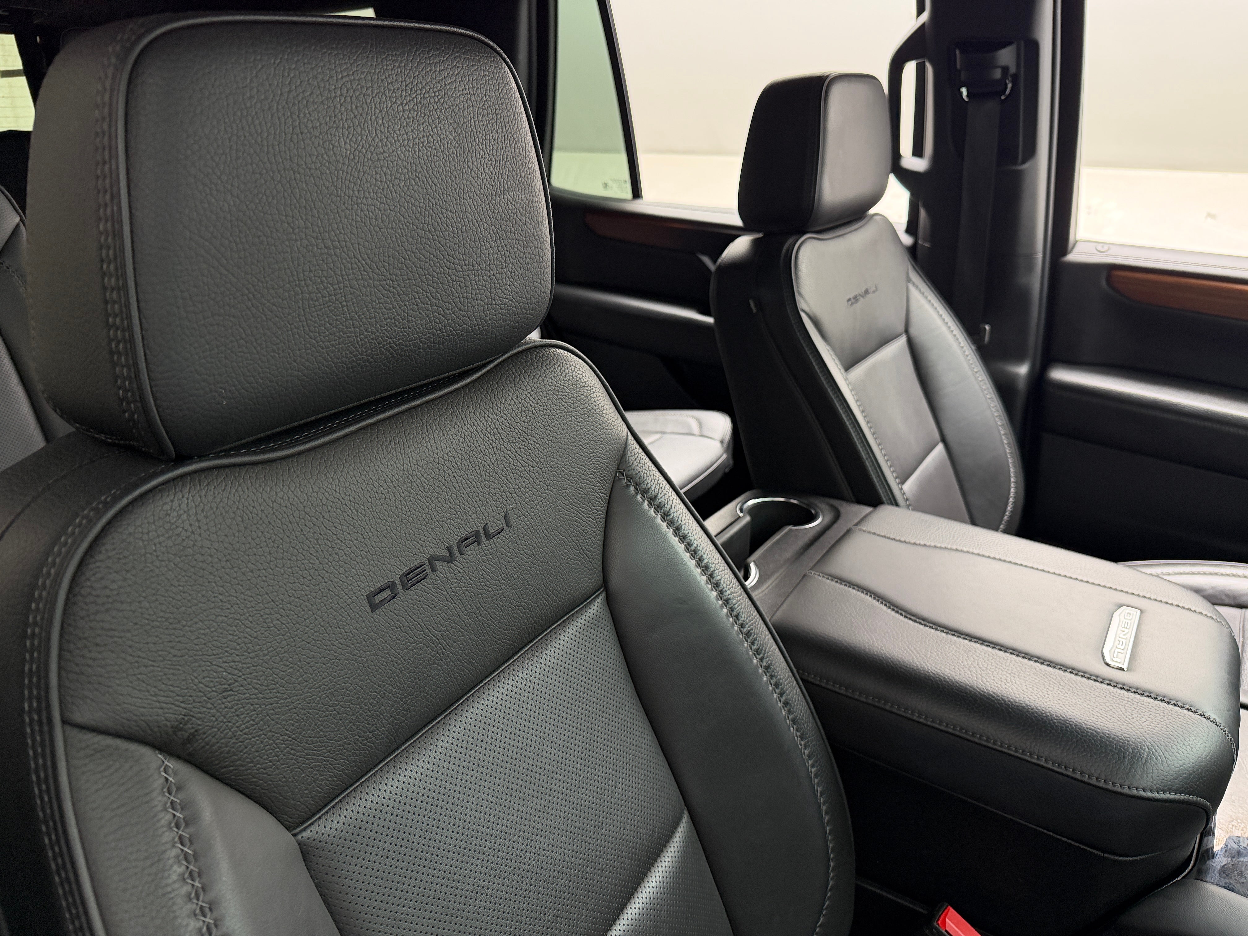2025 GMC Yukon