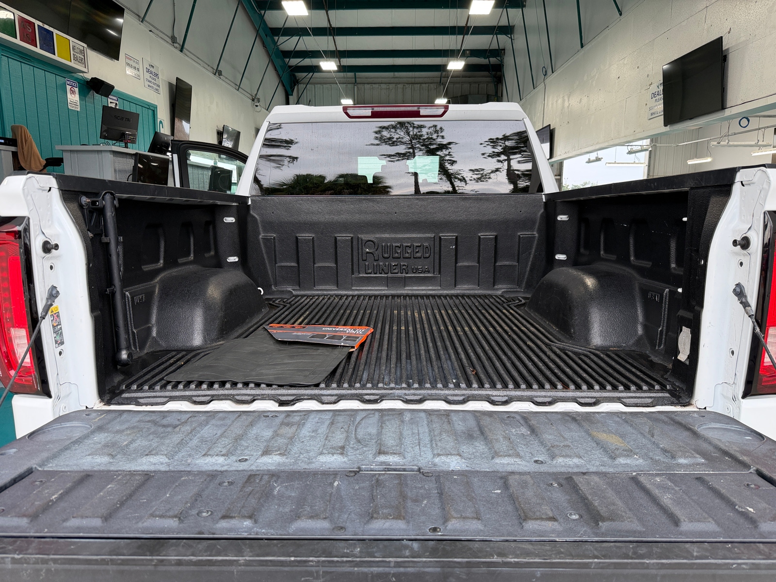 Thumbnail: 2024 GMC Sierra 1500 - 6