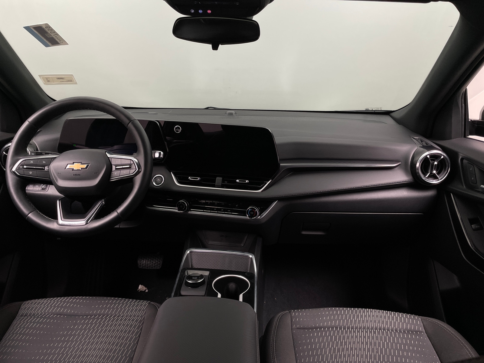 Thumbnail: 2026 Chevrolet Equinox - 3