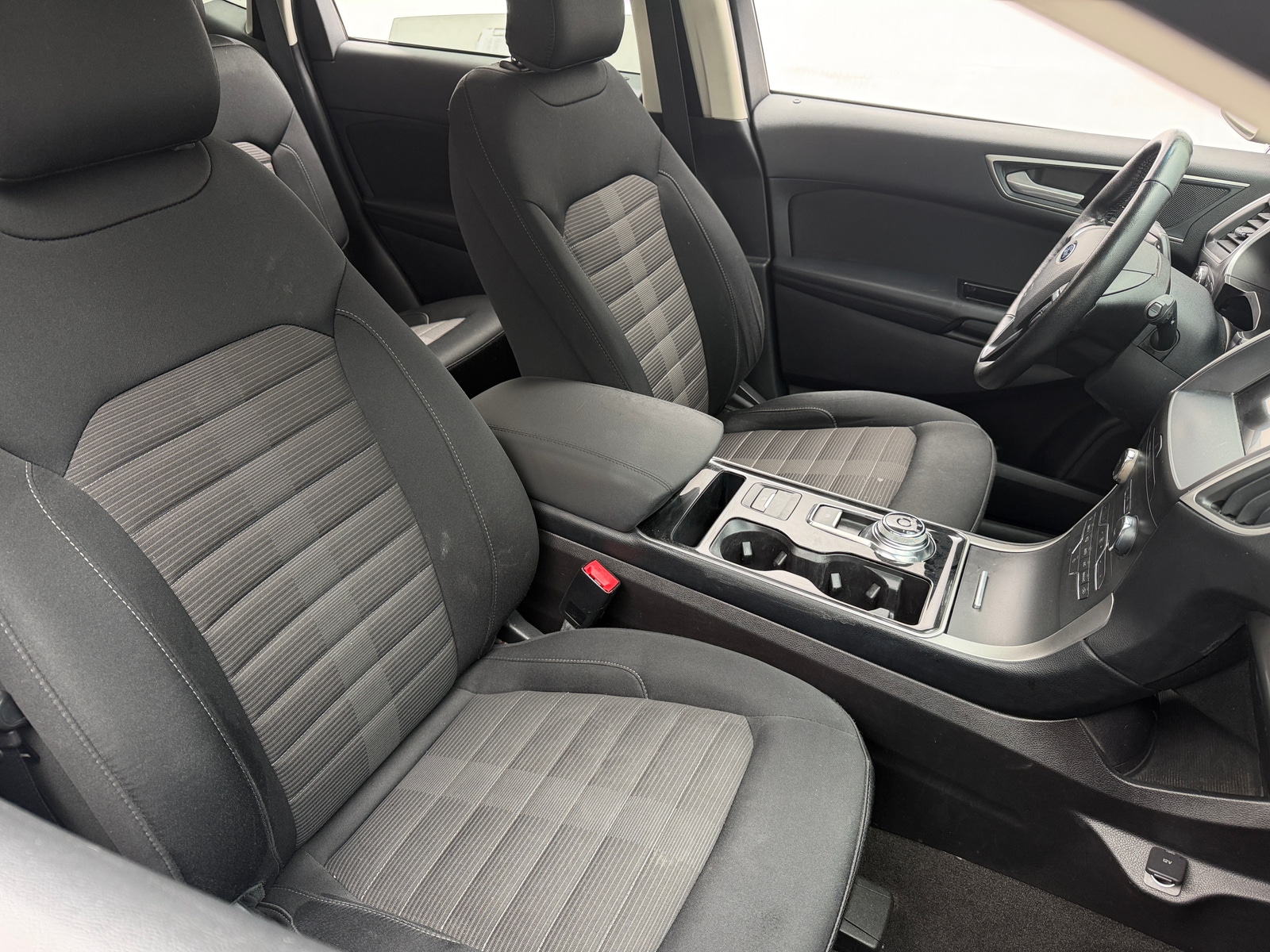 Thumbnail: 2019 Ford Edge - 2