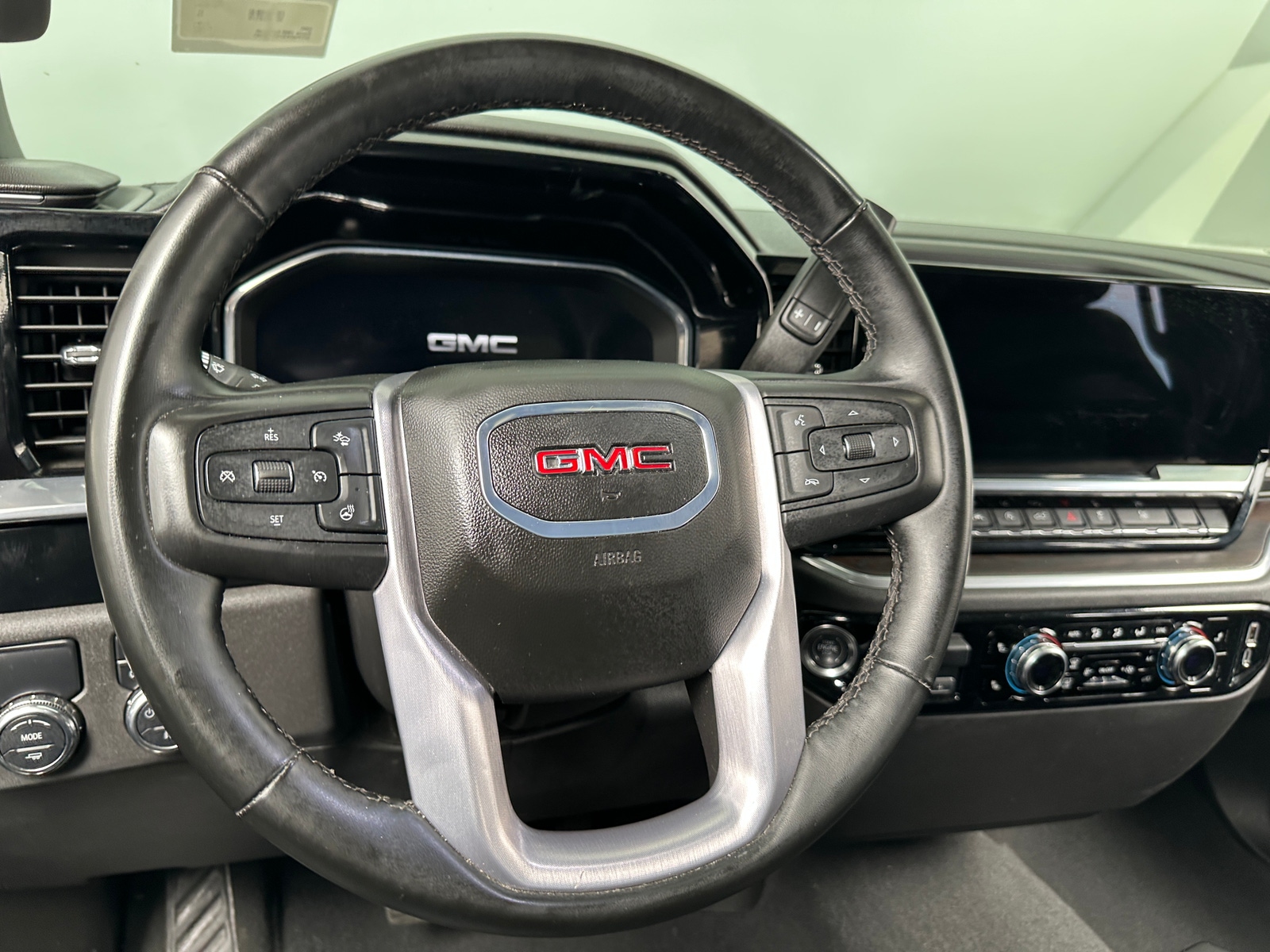 Thumbnail: 2025 GMC Sierra 1500 - 4