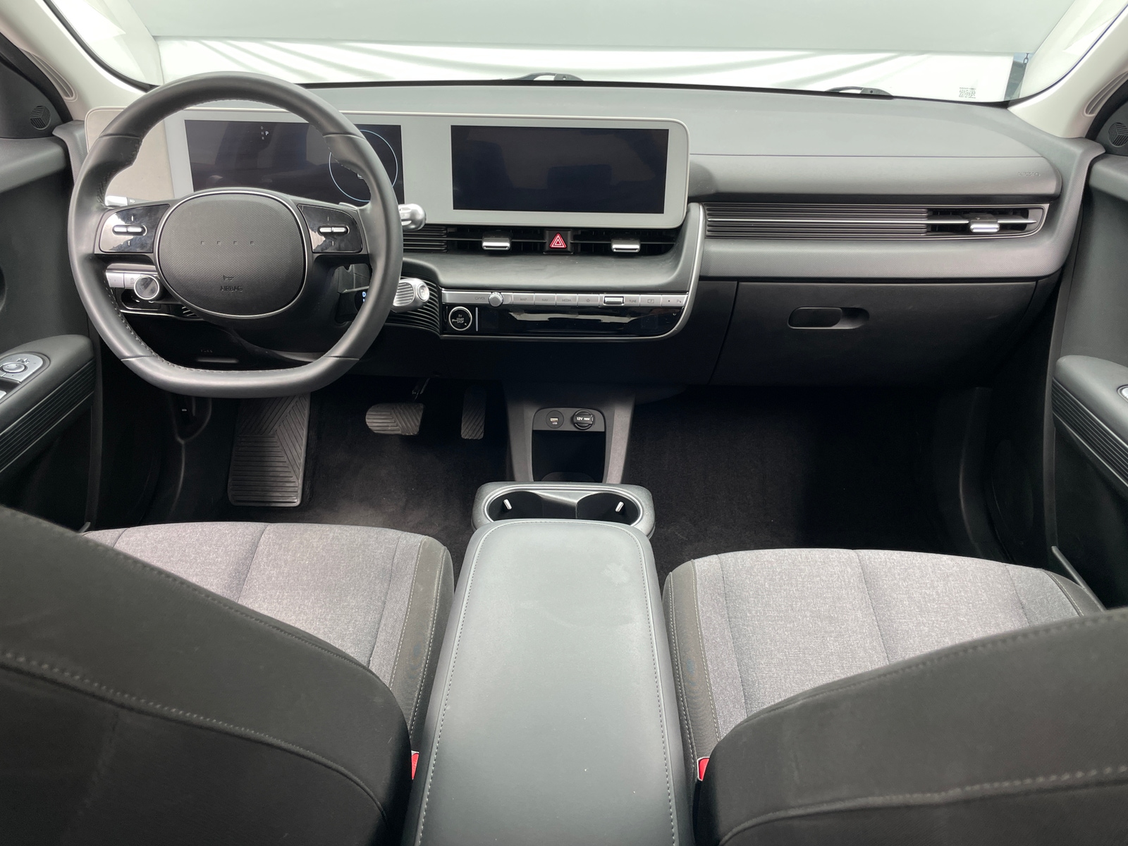 Thumbnail: 2023 Hyundai Ioniq 5 - 3