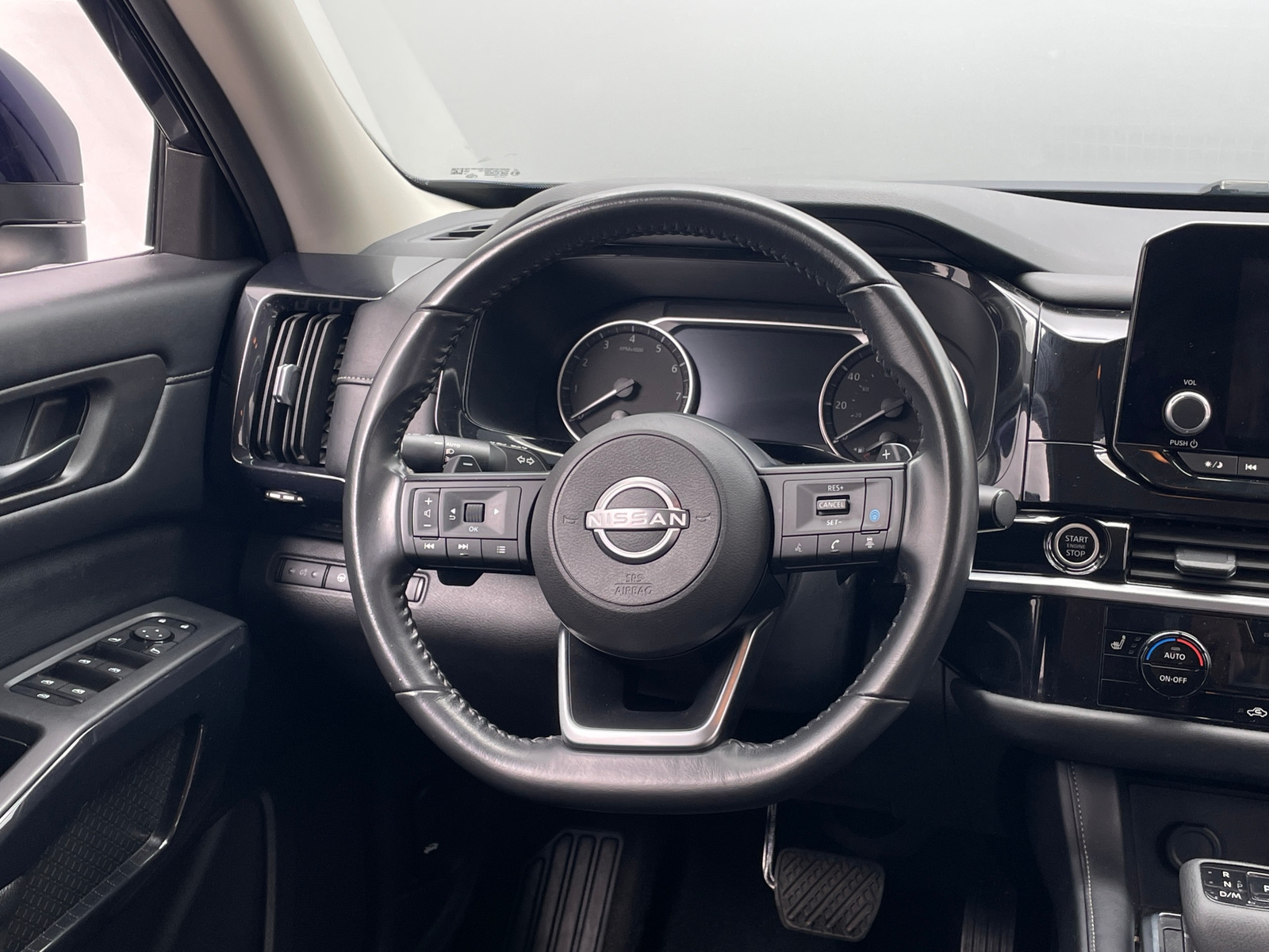 Thumbnail: 2024 Nissan Pathfinder - 5