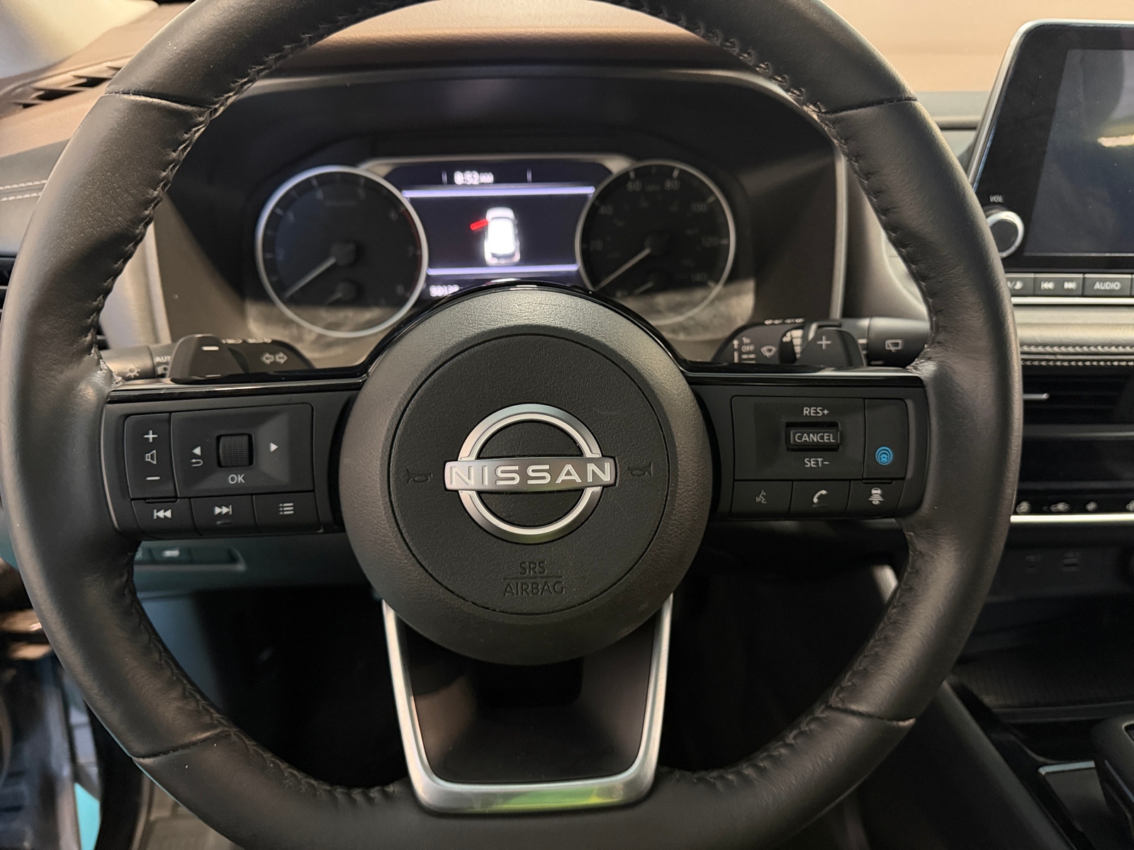 Thumbnail: 2023 Nissan Rogue - 4