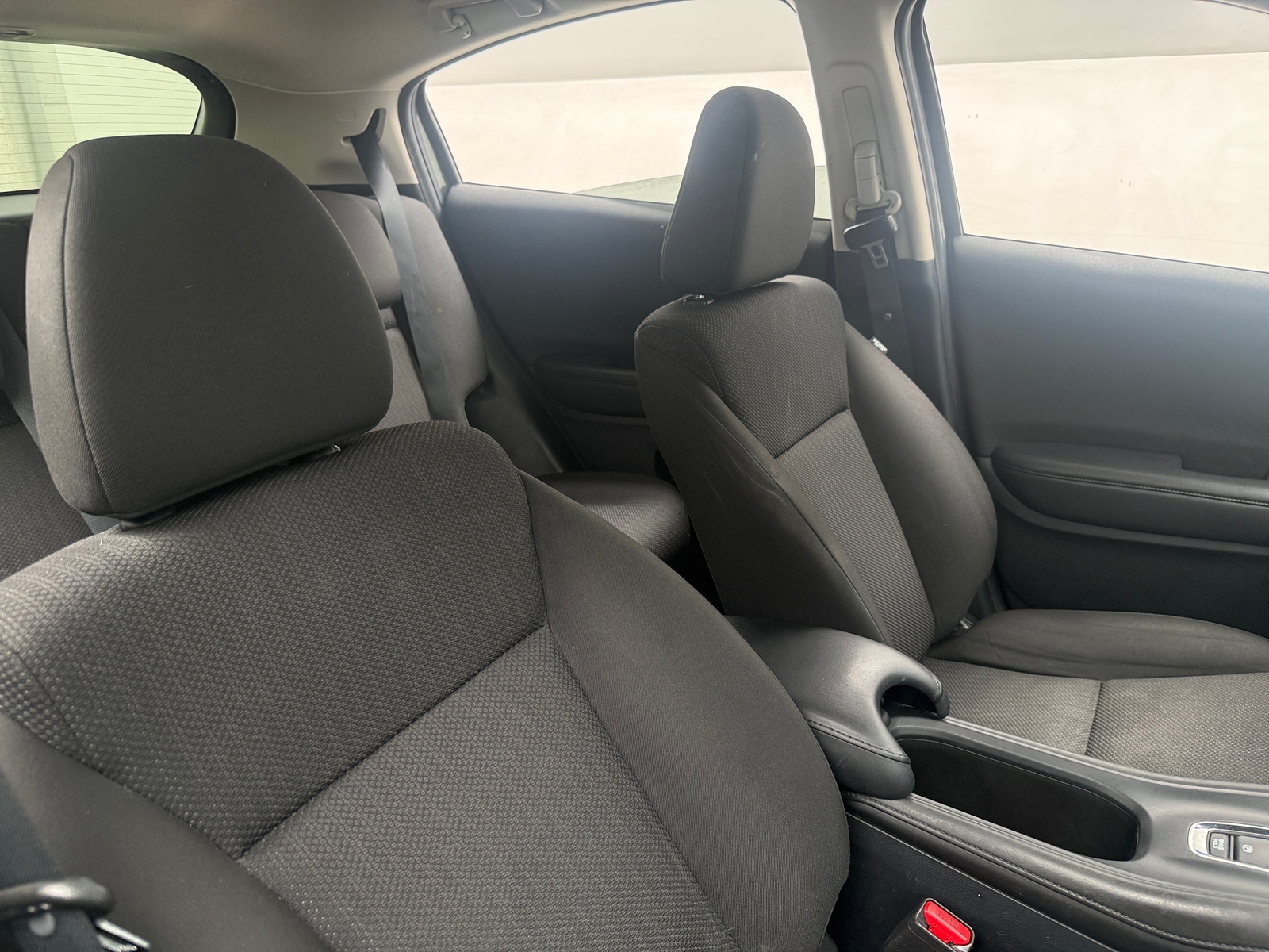 Thumbnail: 2018 Honda HR-V - 2