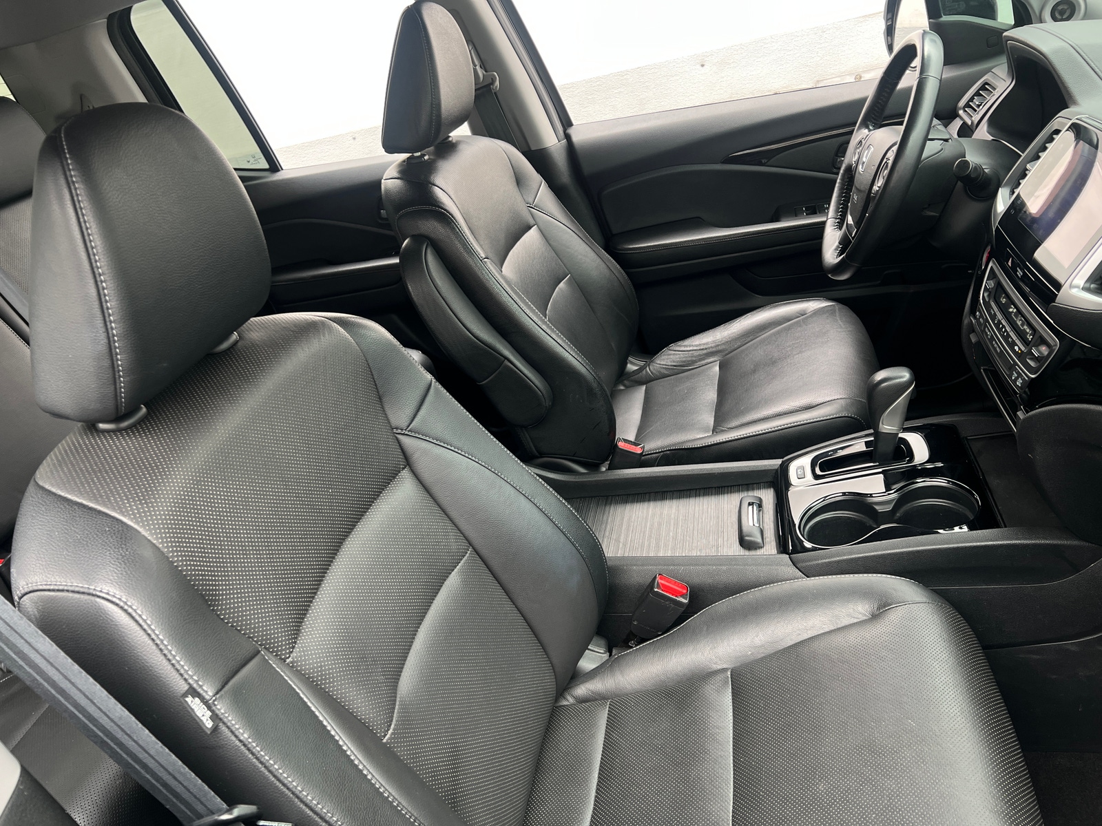 Thumbnail: 2017 Honda Ridgeline - 2