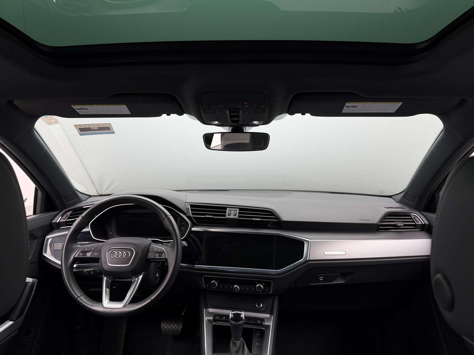 Thumbnail: 2025 Audi Q3 - 2