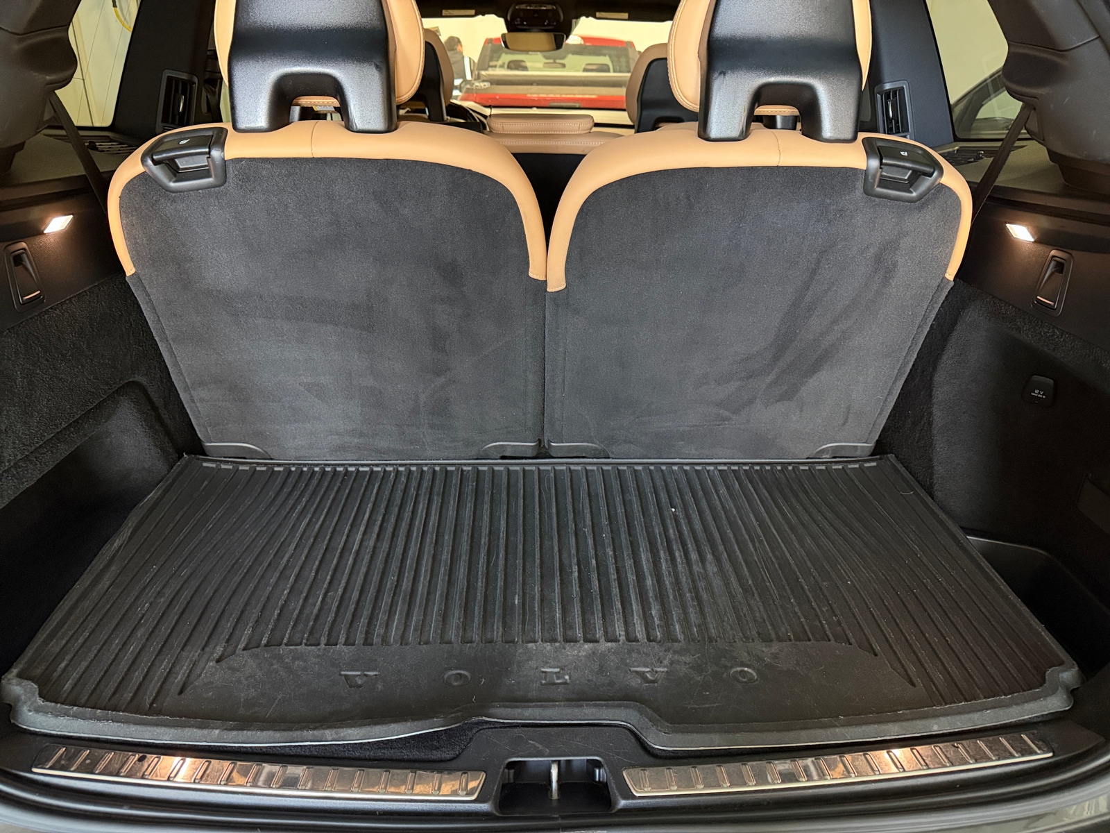 Thumbnail: 2022 Volvo XC90 - 6