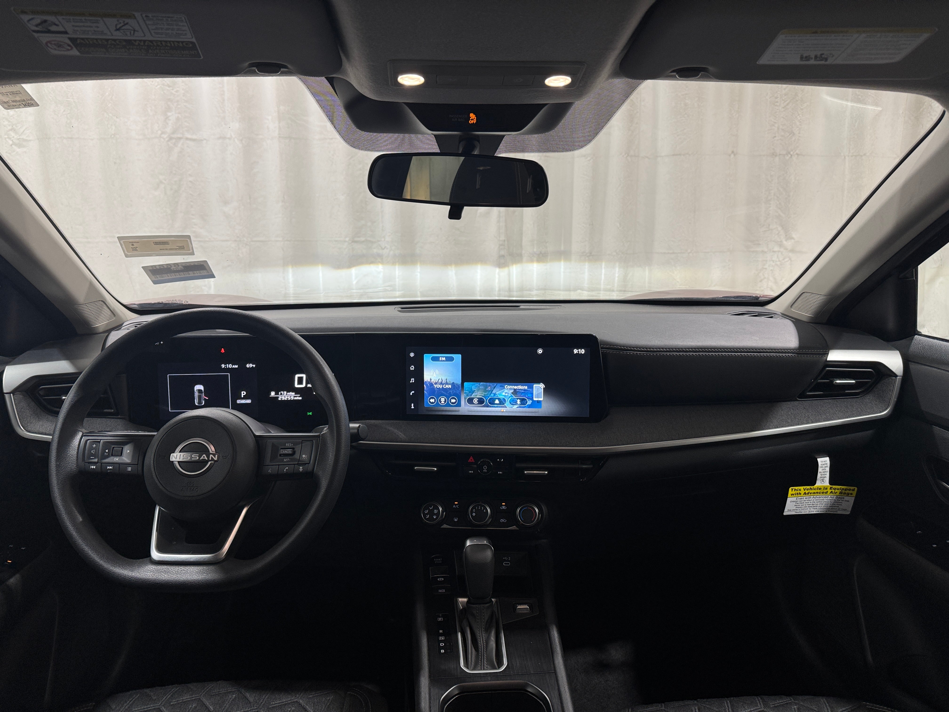 2025 Nissan Kicks
