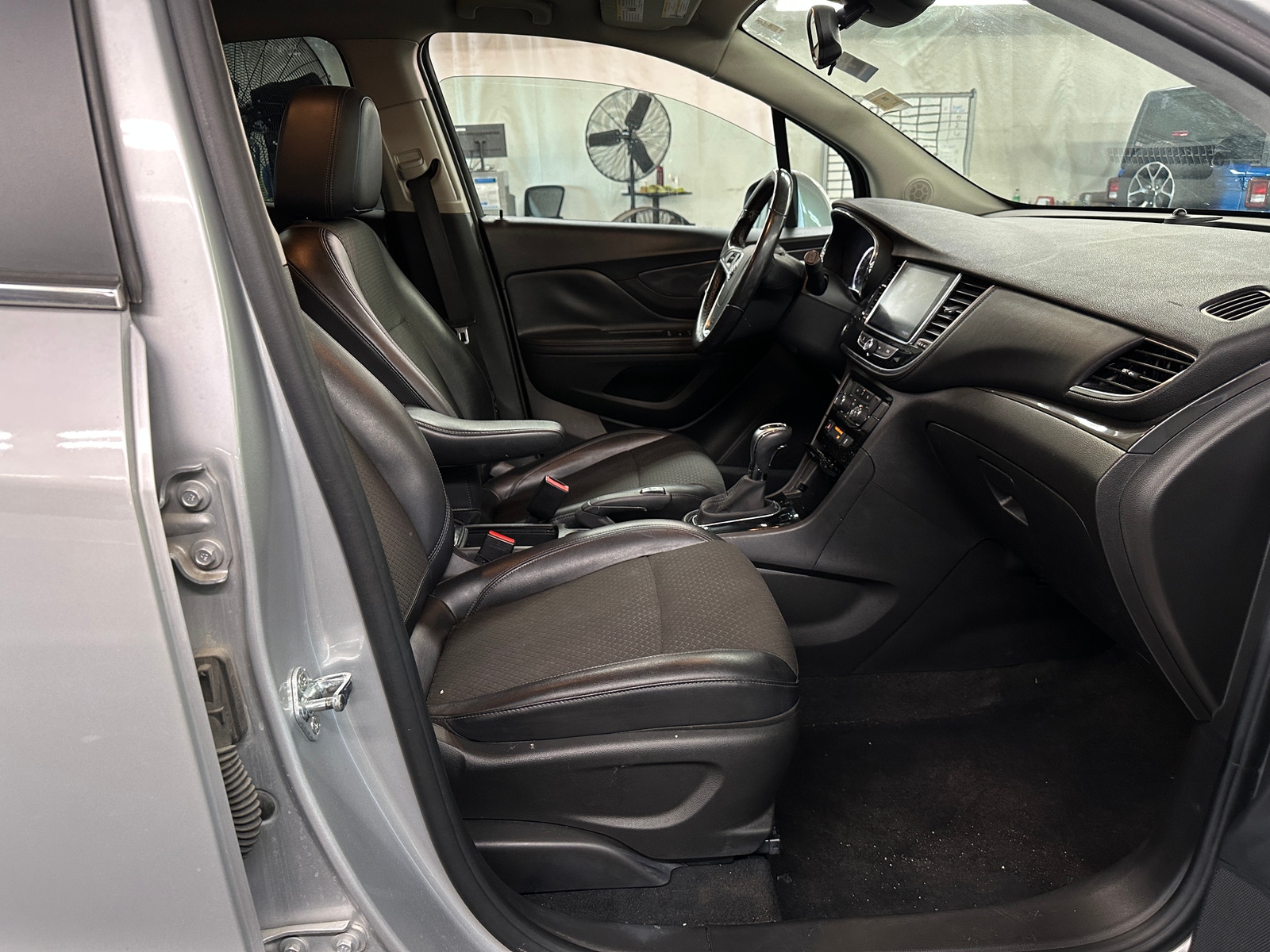 Thumbnail: 2018 Buick Encore - 2