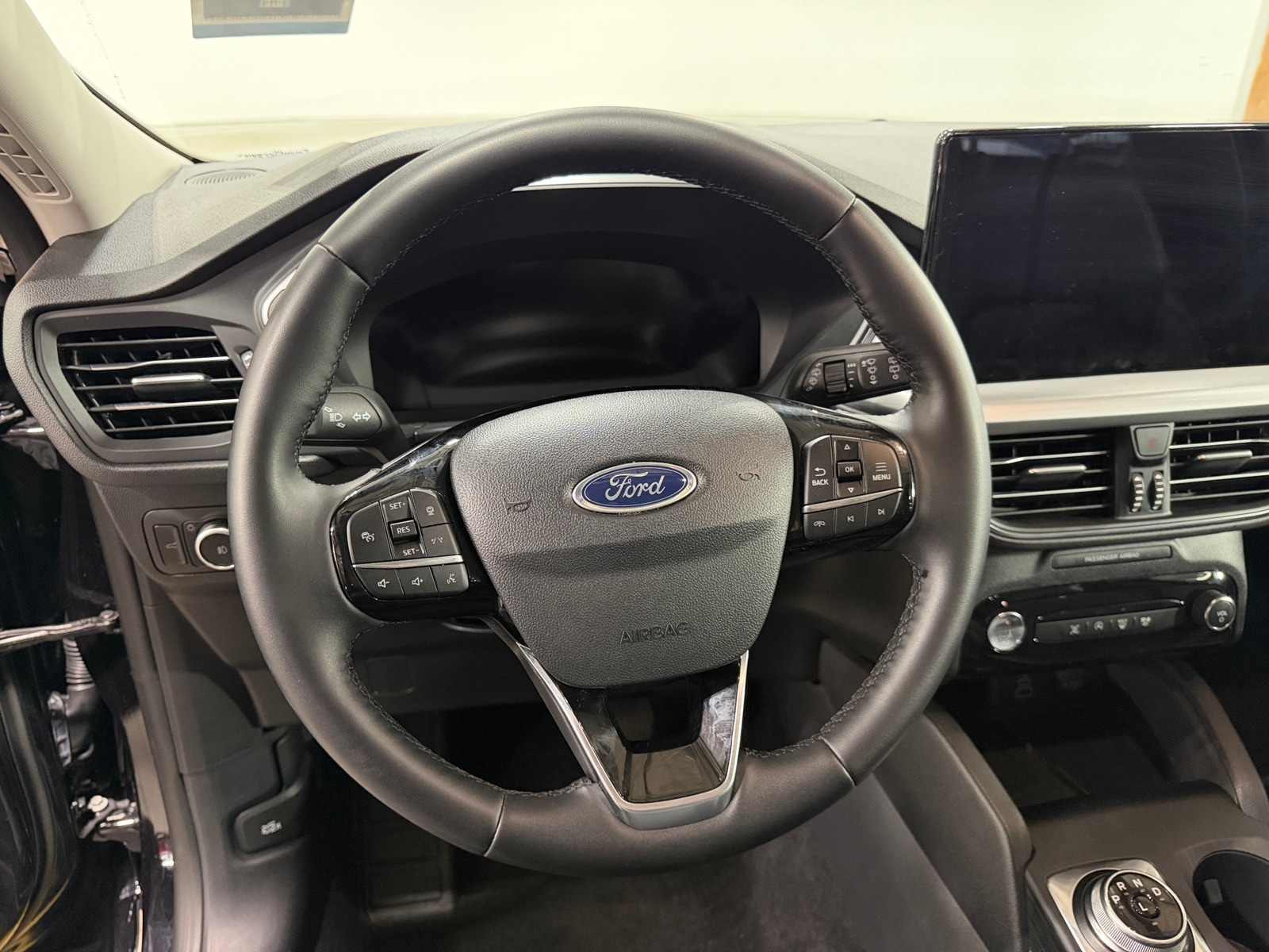 Thumbnail: 2025 Ford Escape - 4