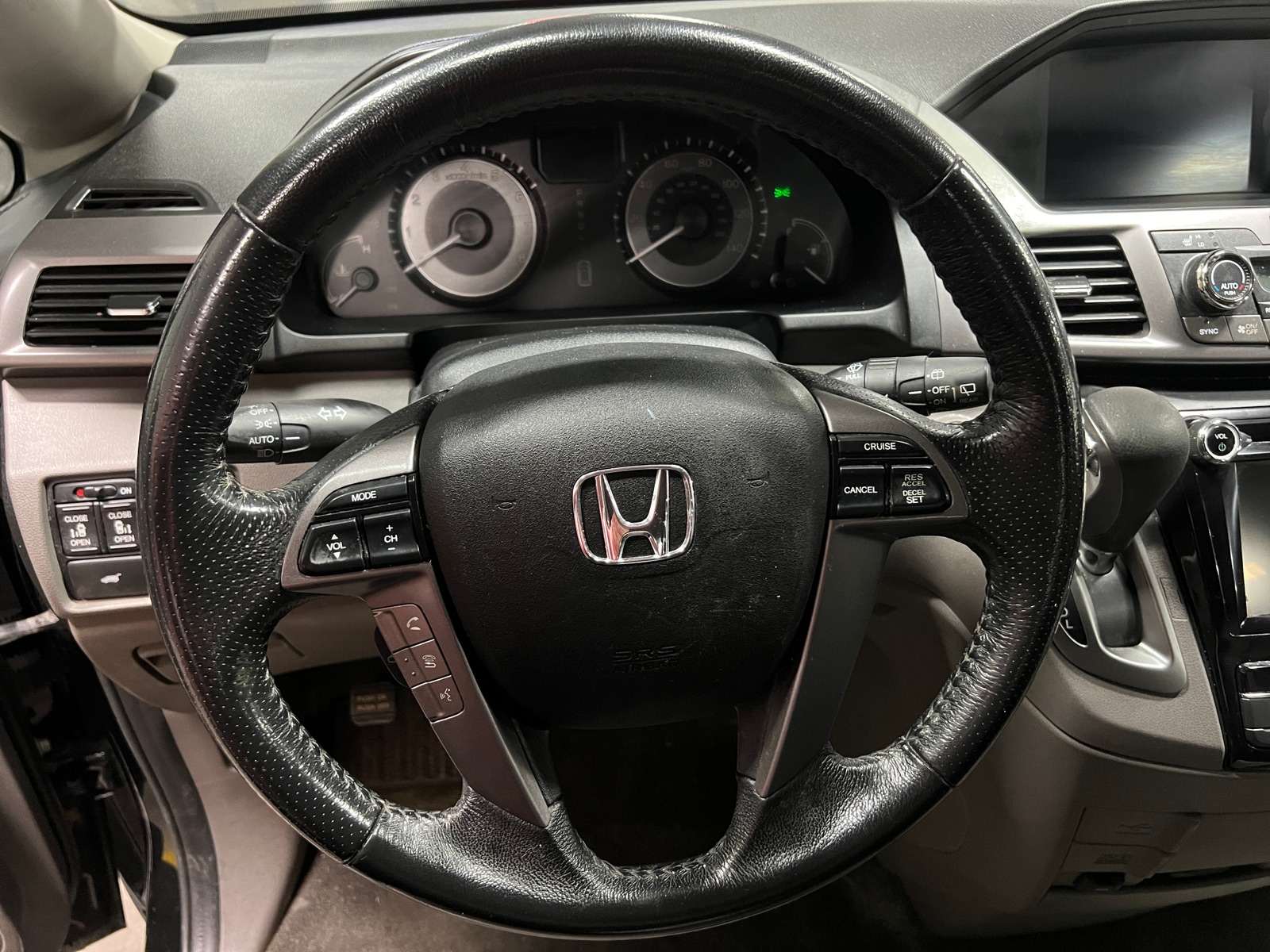 Thumbnail: 2015 Honda Odyssey - 4