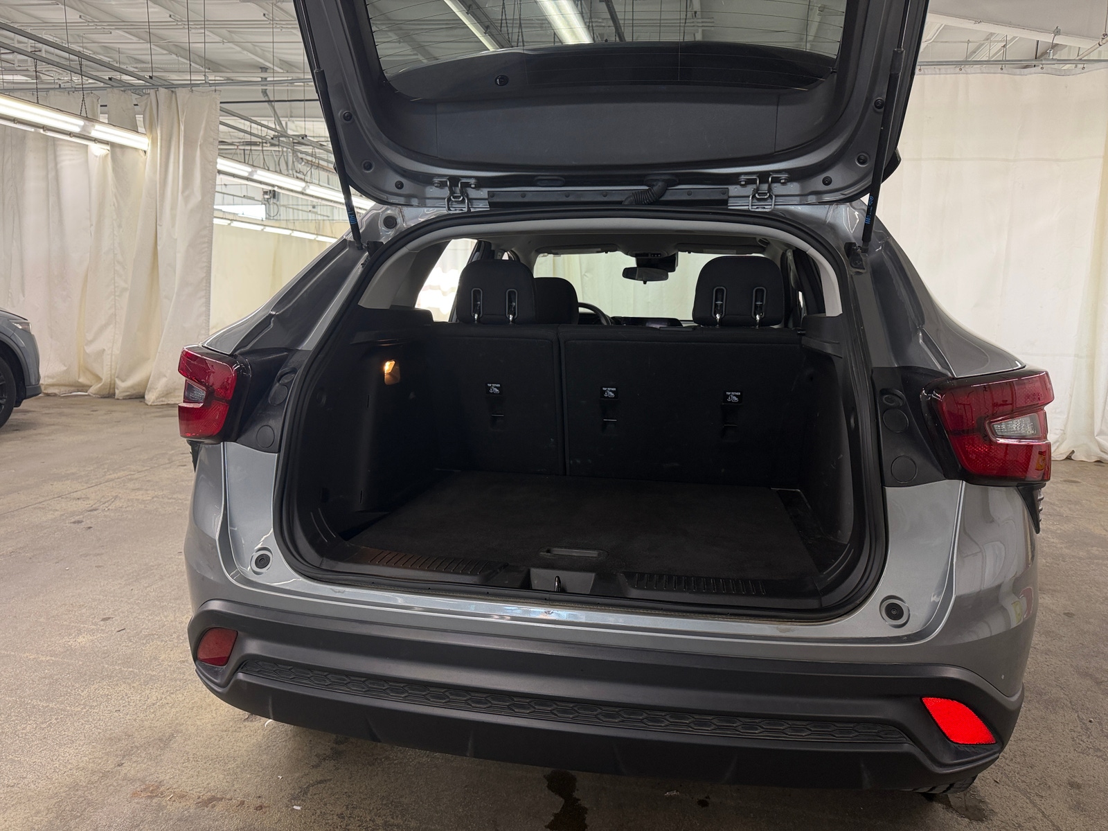 Thumbnail: 2024 Chevrolet Trax - 7