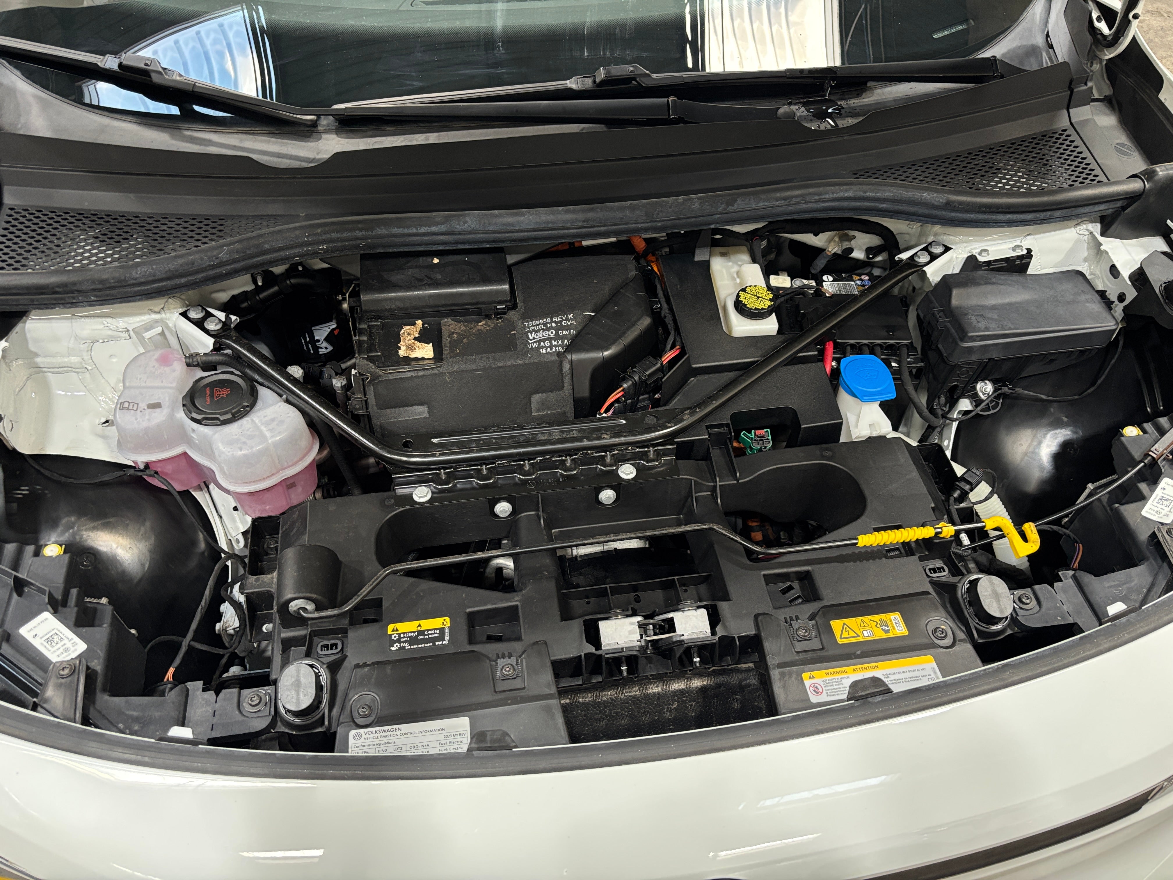 Used 2023 Volkswagen ID.4 STANDARD with VIN 1V2BMPE87PC038871 for sale in Oak Creek, WI