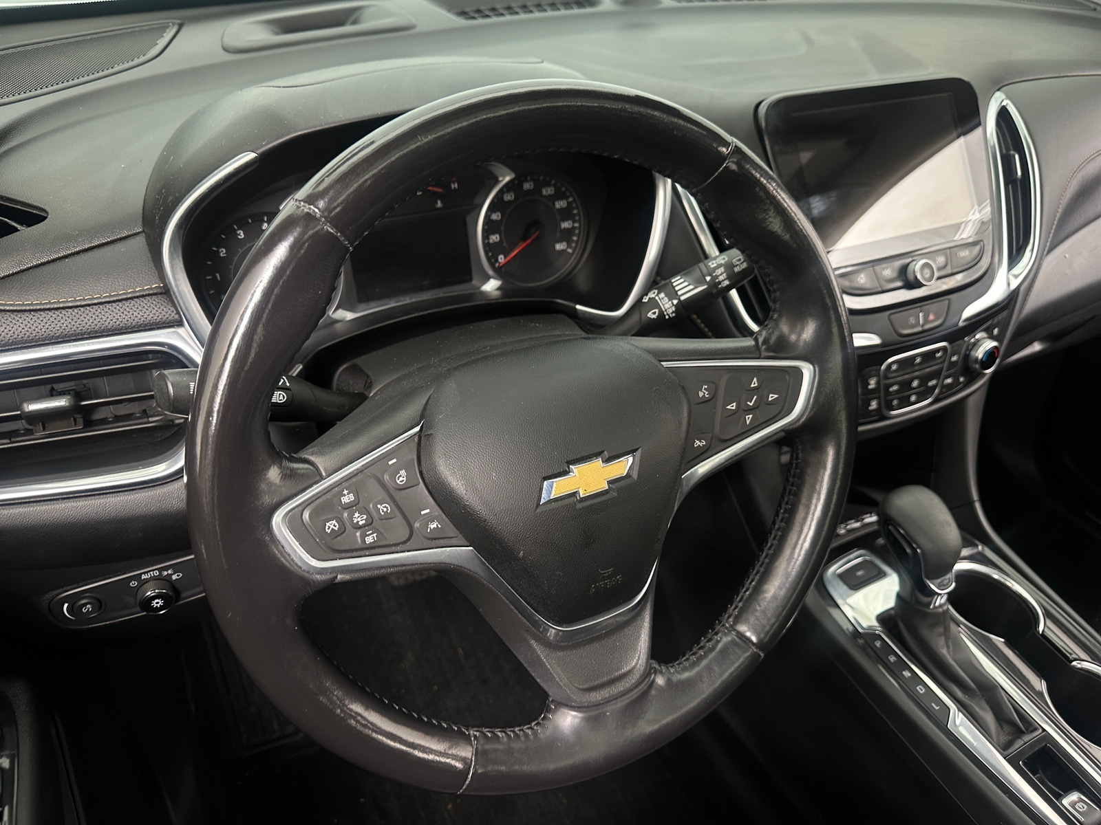 Thumbnail: 2022 Chevrolet Equinox - 4