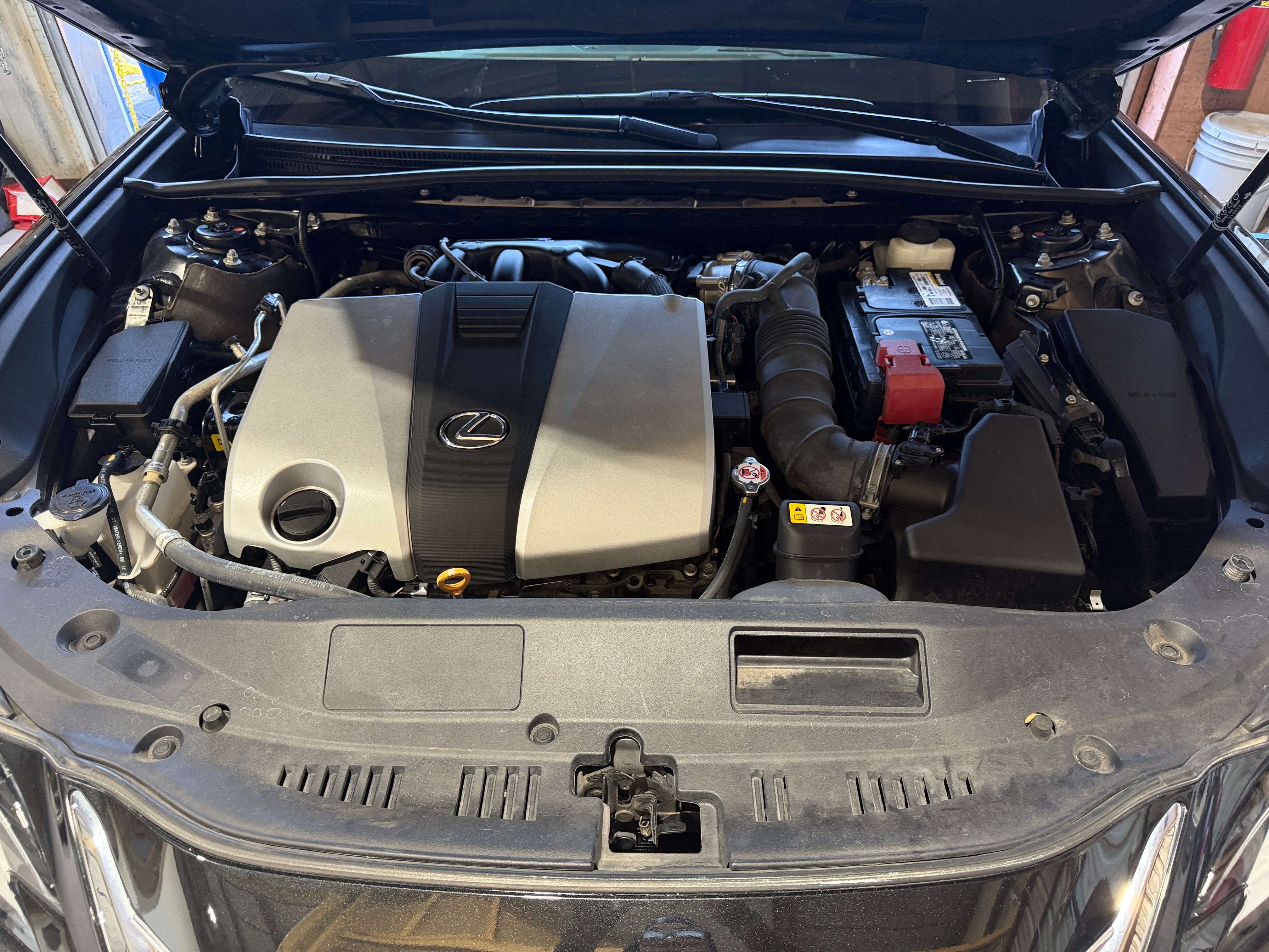 2023 Lexus ES