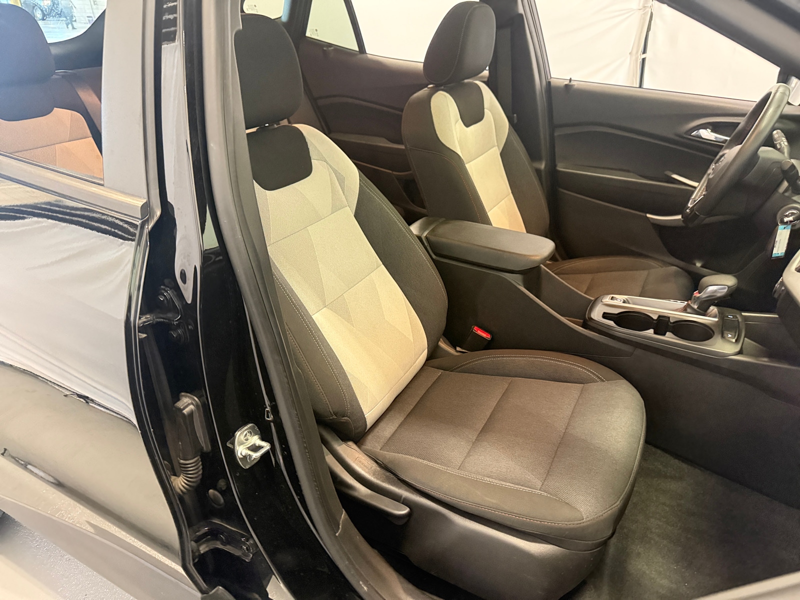 Thumbnail: 2024 Chevrolet Trax - 2
