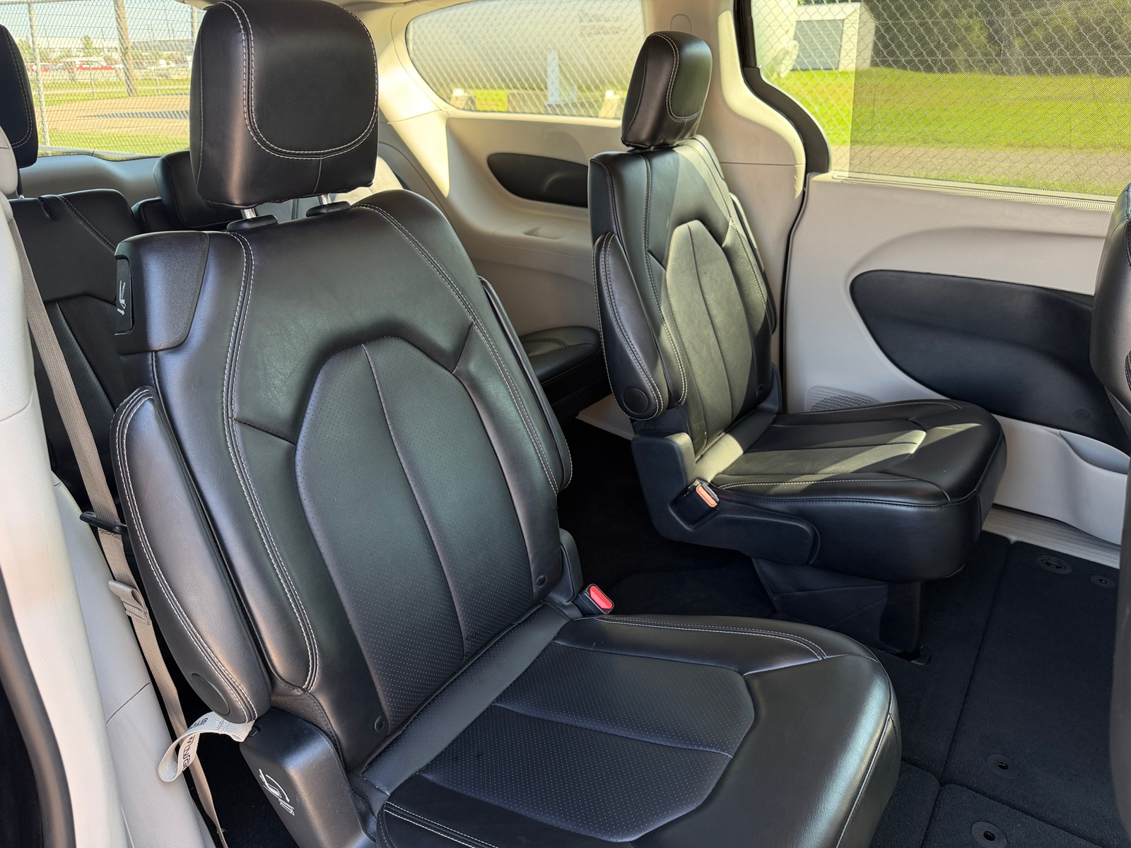 Thumbnail: 2024 Chrysler Pacifica - 5