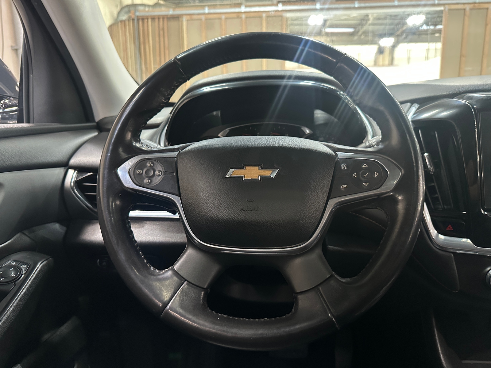 Thumbnail: 2018 Chevrolet Traverse - 4