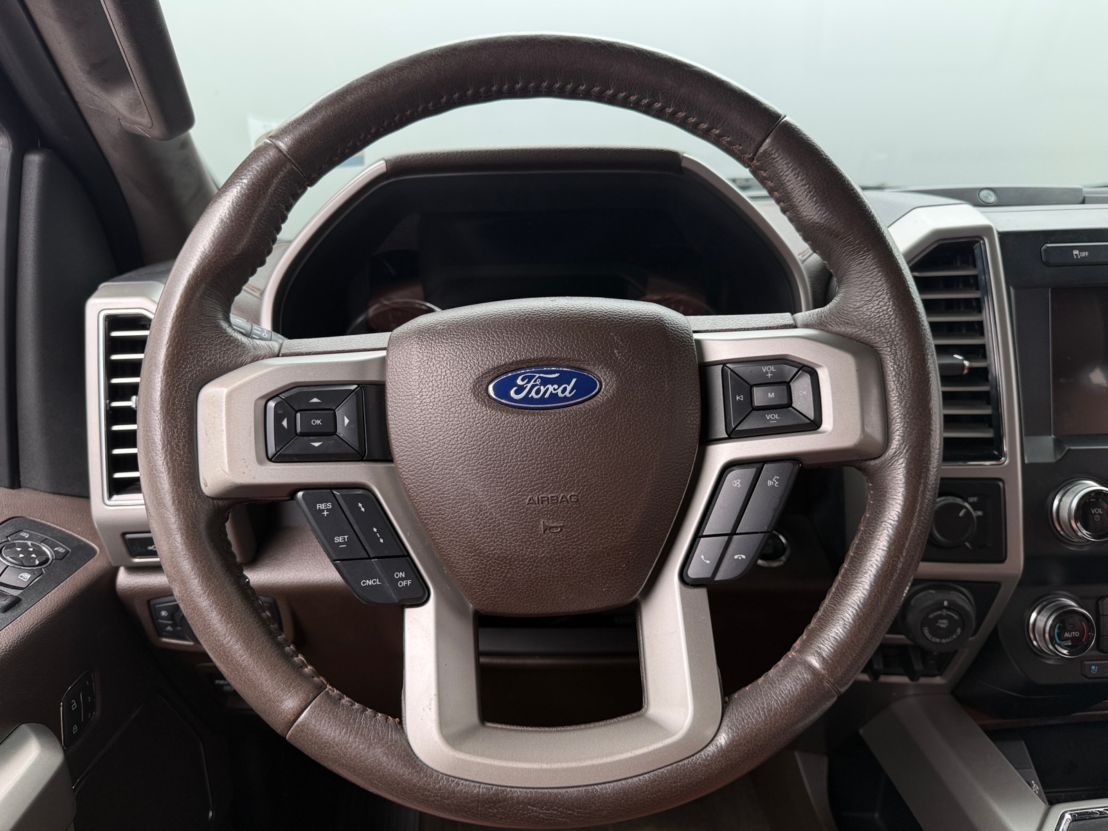 Thumbnail: 2019 Ford Econoline - 4