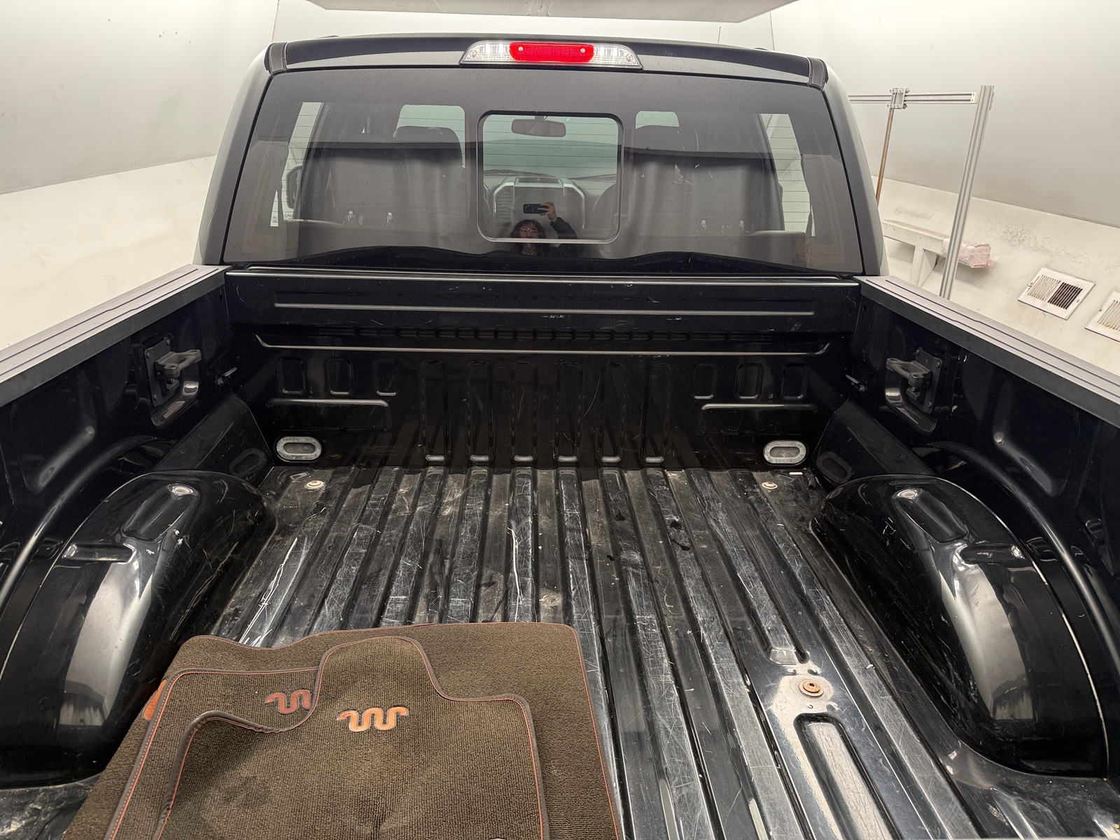 Thumbnail: 2019 Ford Econoline - 6