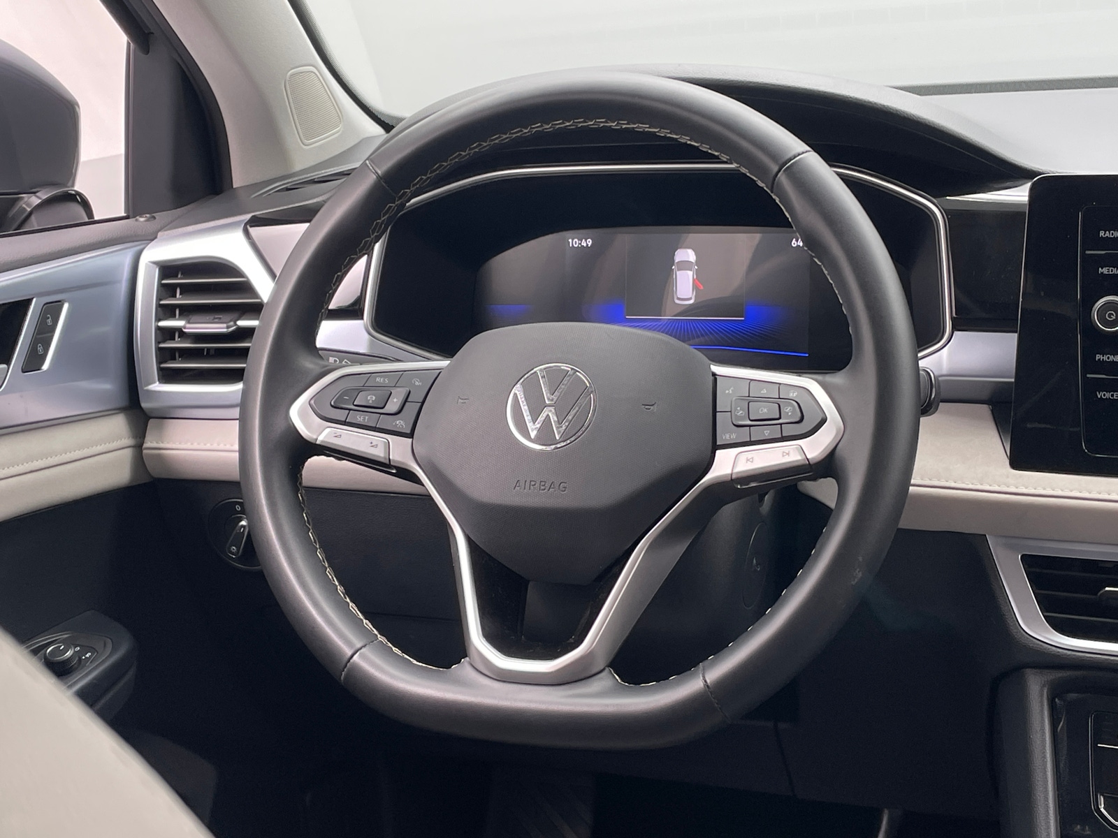 Thumbnail: 2025 Volkswagen Taos - 5
