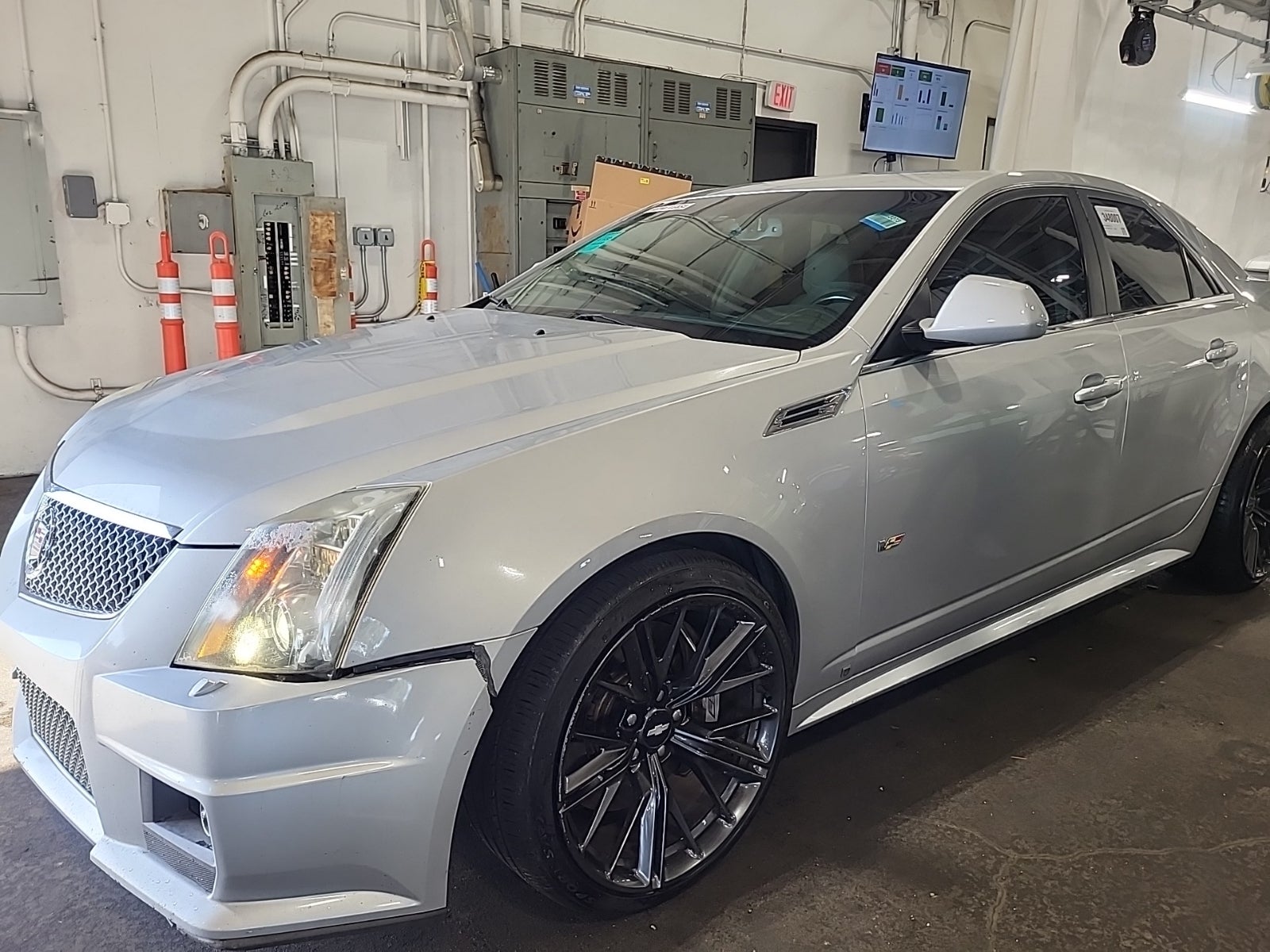 2009 Cadillac CTS 6.2l V8 Di Ohv VVT S/C CTS V 4d Sedan 4d