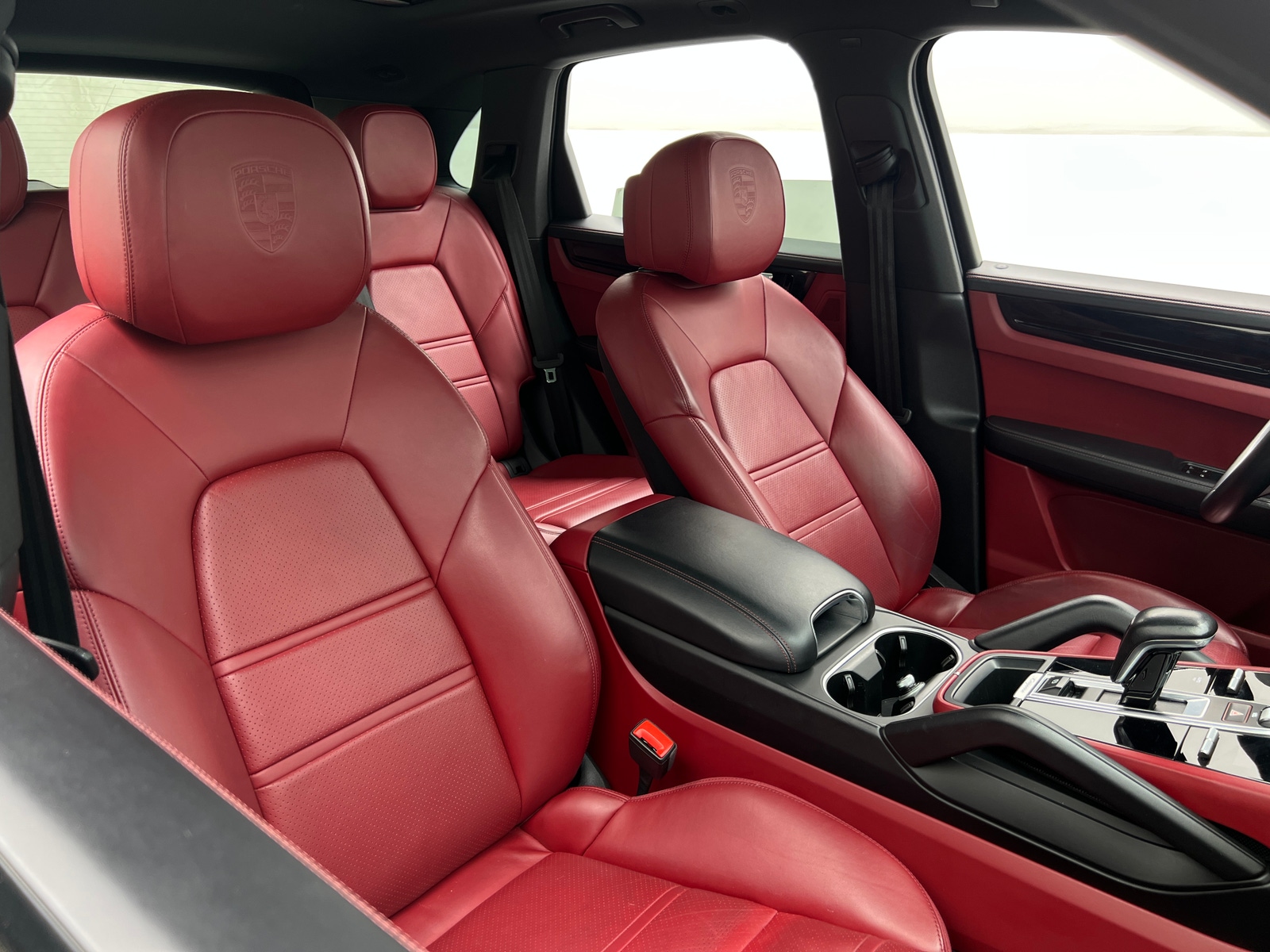 Thumbnail: 2021 Porsche Cayenne - 2