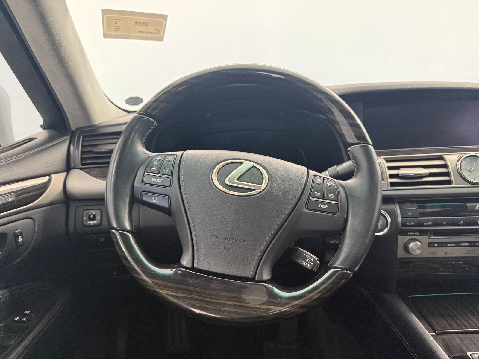 Thumbnail: 2014 Lexus LS - 4
