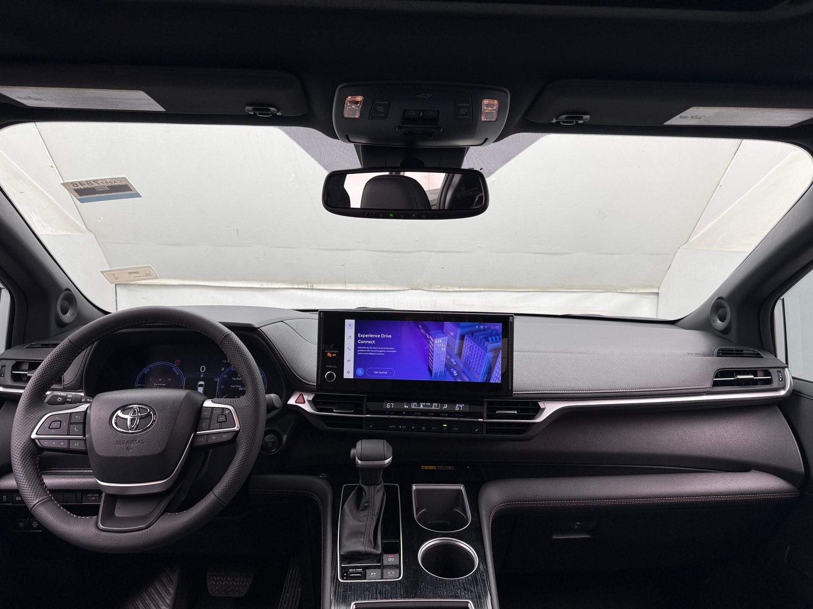 Thumbnail: 2026 Toyota Sienna - 3