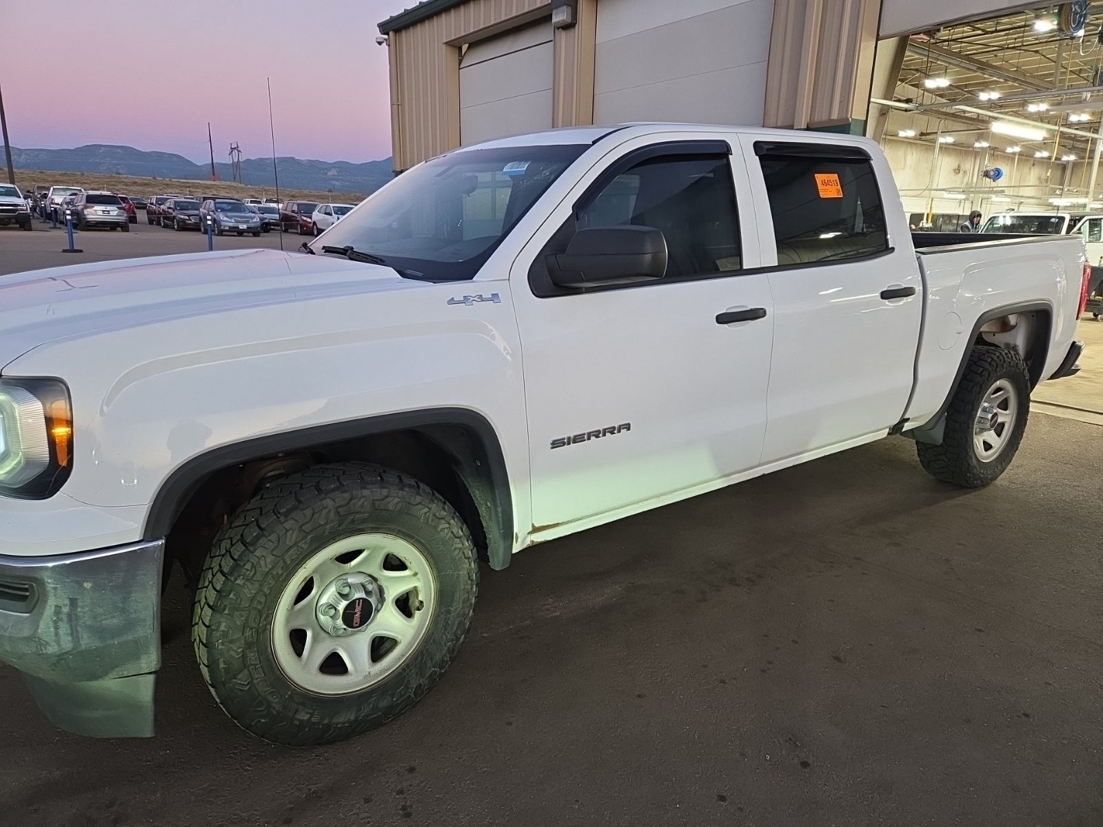 2018 GMC Sierra 1500 2WD Reg Cab 119.0" Sle