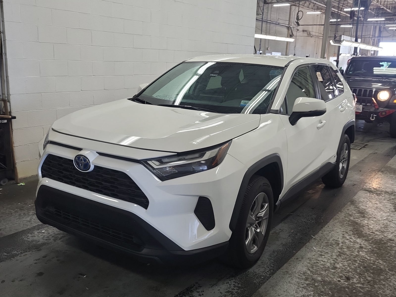 2023 Toyota RAV4 Hybrid Hybrid LE