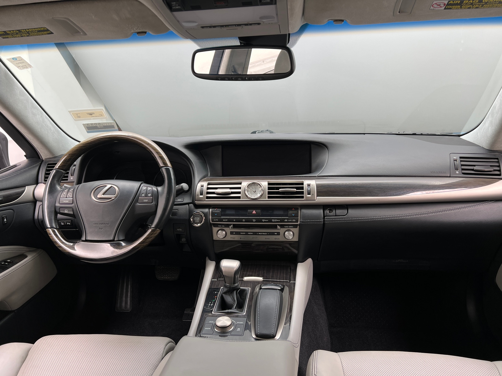 Thumbnail: 2014 Lexus LS - 2