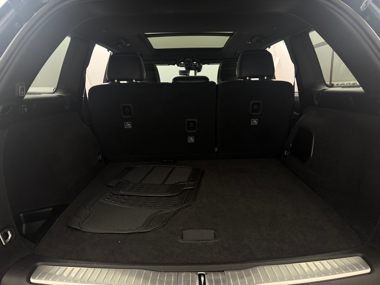 Thumbnail: 2023 Jeep Grand Cherokee - 6