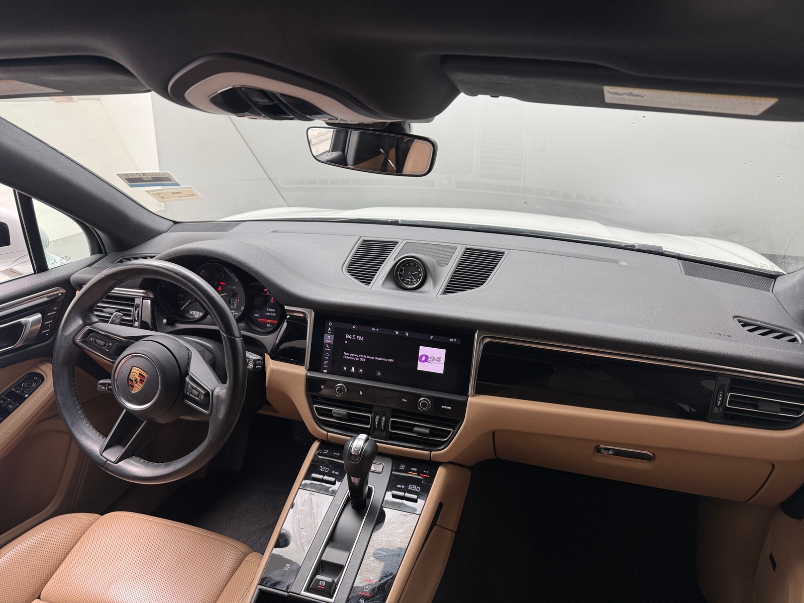 Thumbnail: 2022 Porsche Macan - 2