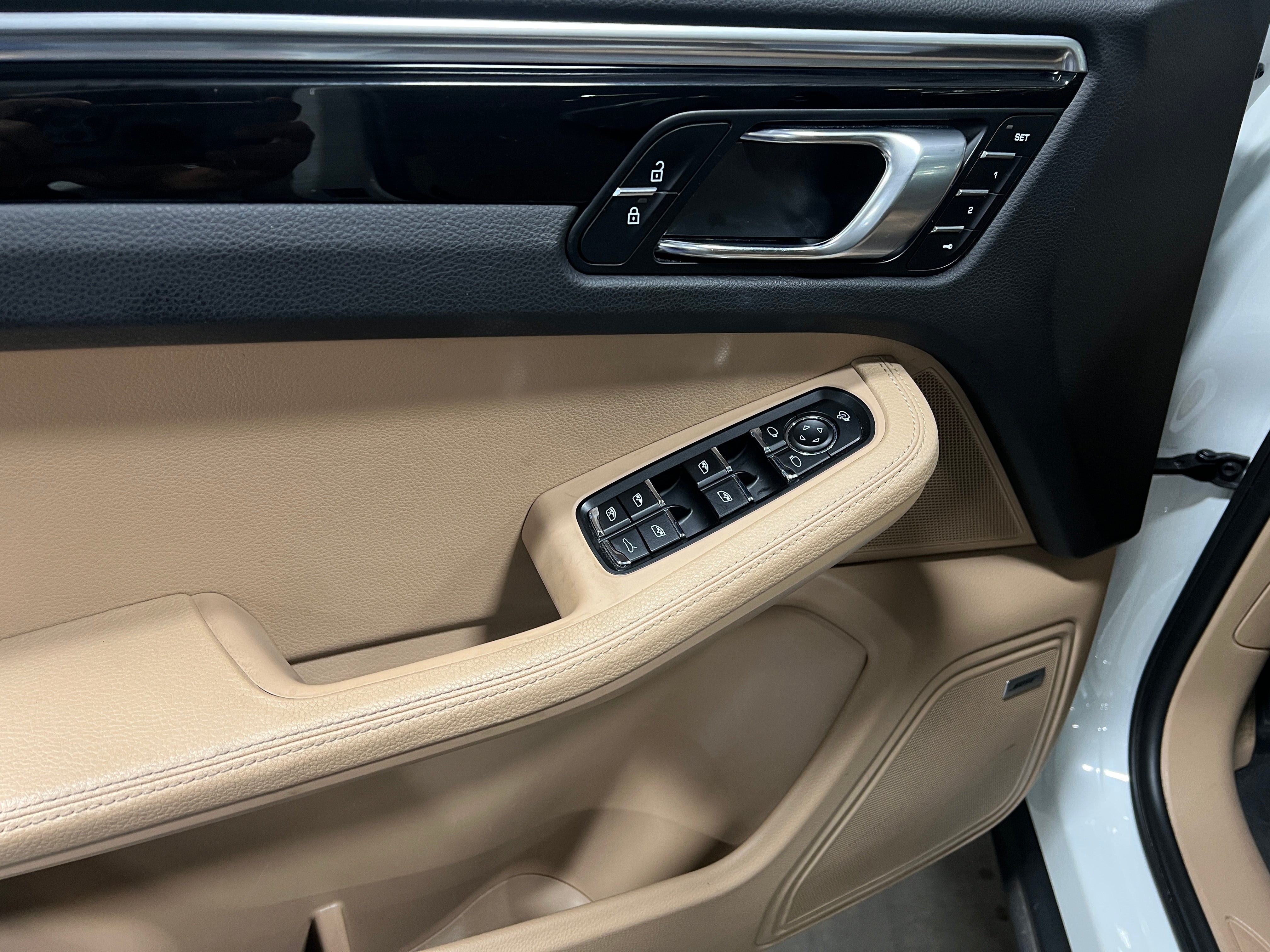 2022 Porsche Macan