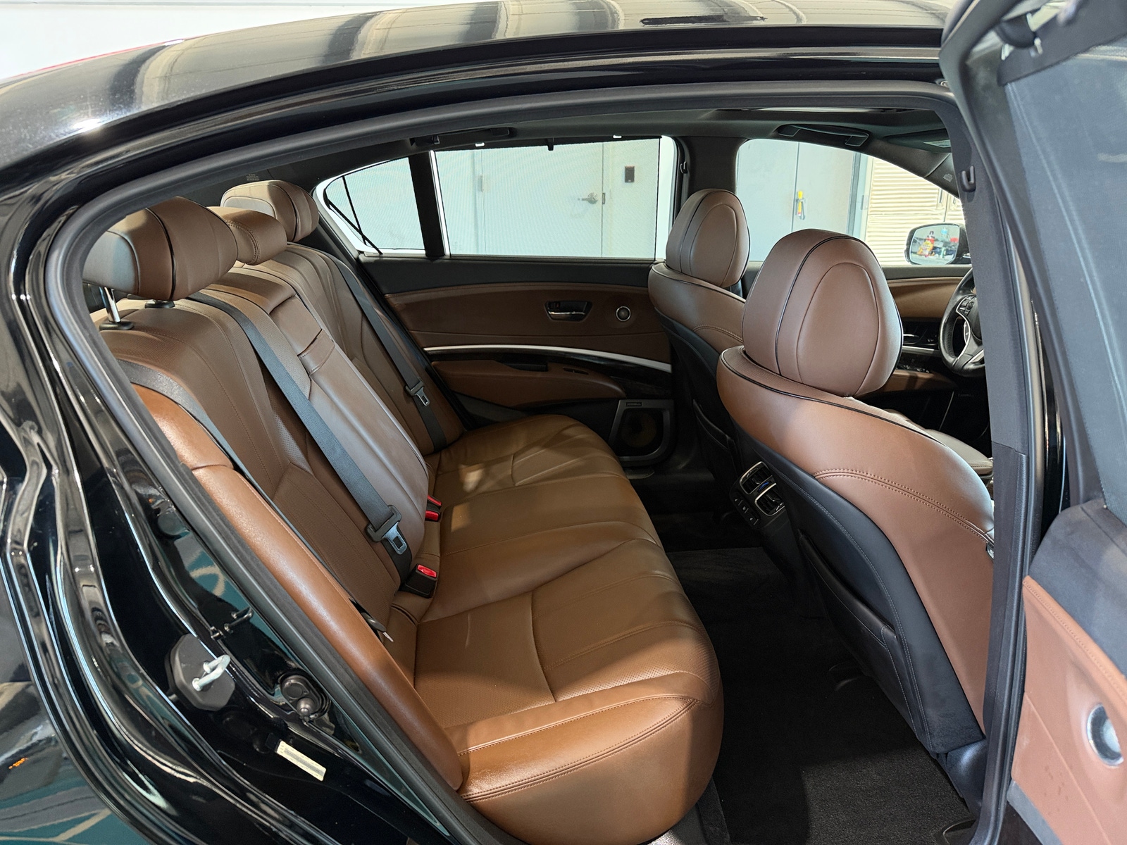 Thumbnail: 2019 Acura RLX - 5